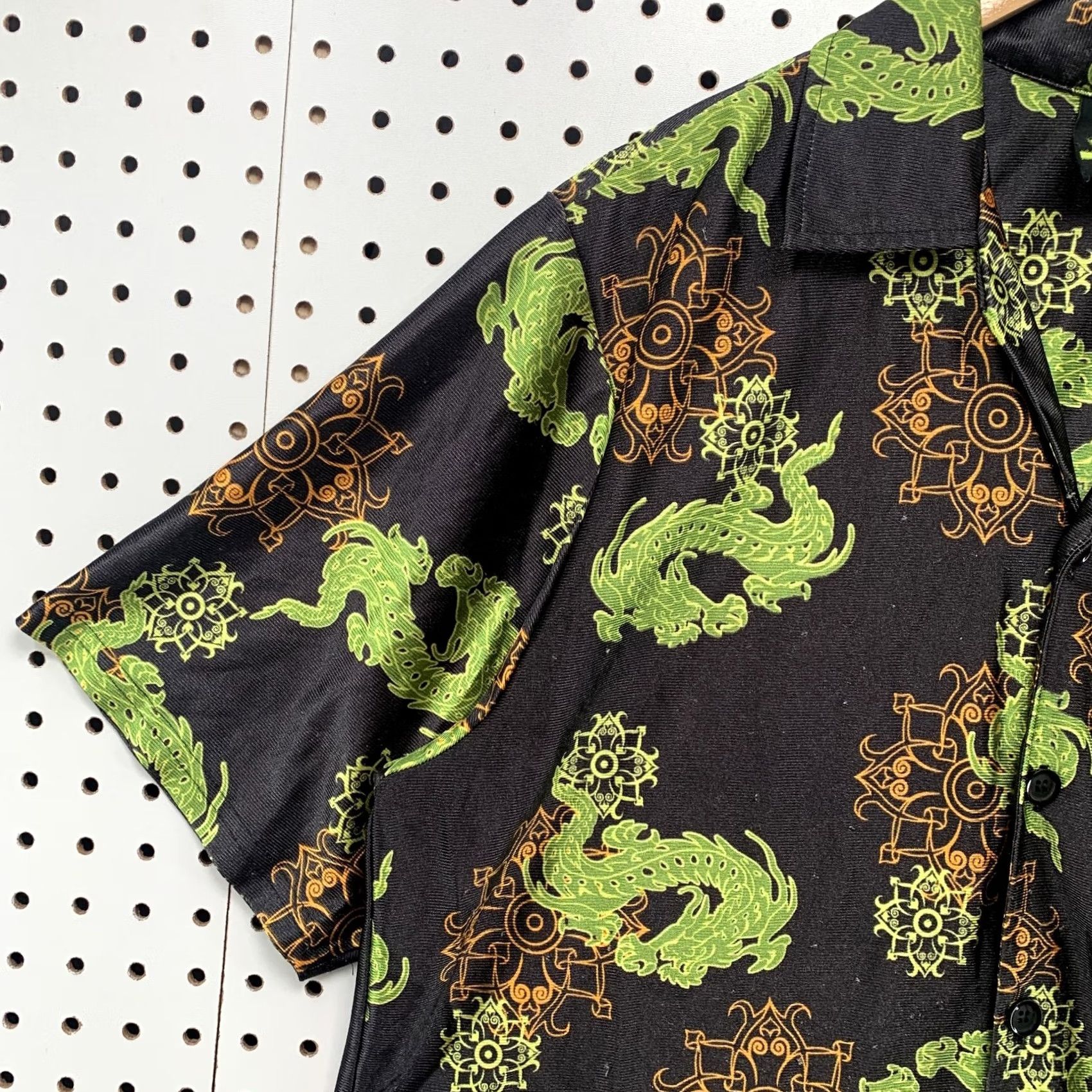 Vintage VINTAGE Street Savy Button Shirt Black Green AOP Dragon Mens Medium 22.5x28 Size US M / EU 48-50 / 2 - 3 Thumbnail