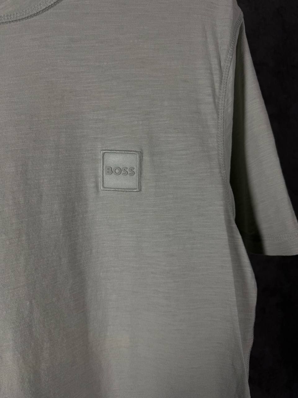Hugo Boss Hugo Boss designer logo tee Size US M / EU 48-50 / 2 - 3 Thumbnail