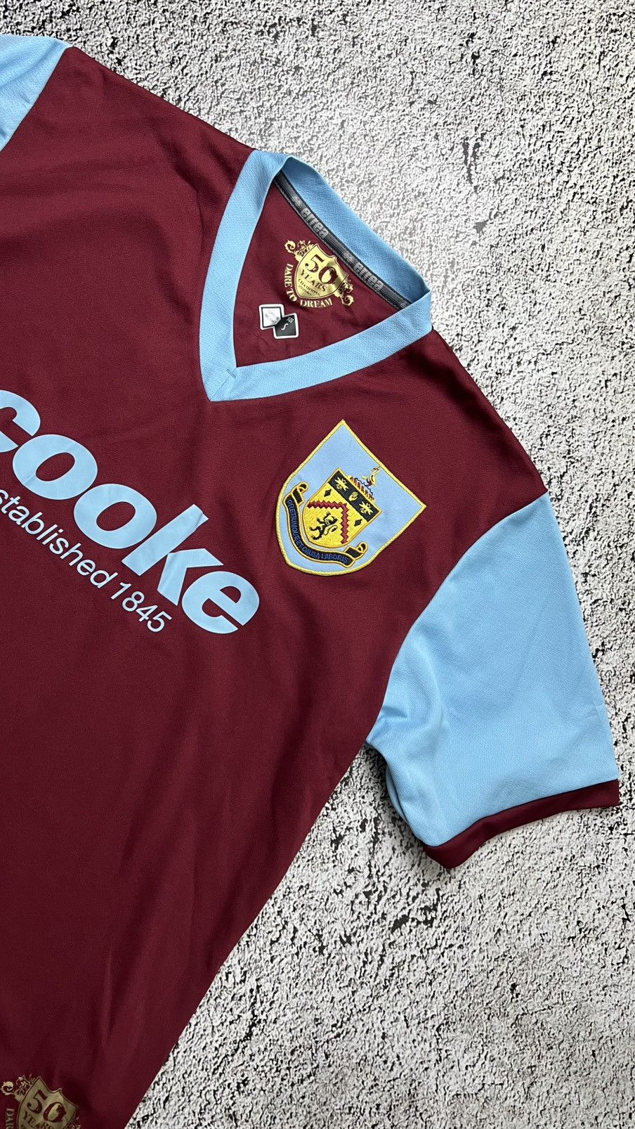 Errea 2009-2010 50 years anniversary Burnley errea jersey Size US S / EU 44-46 / 1 - 2 Thumbnail