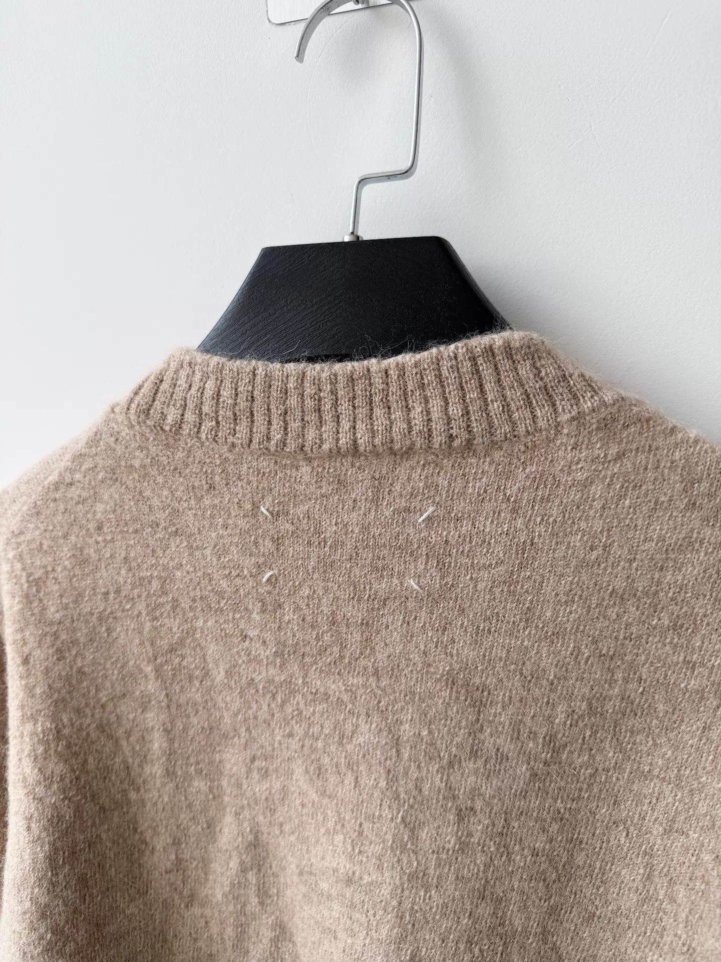 Maison Margiela Maison Margiela F/W22 Wool Sweater Light Khaki S Old Money Size S / US 4 / IT 40 - 5 Thumbnail