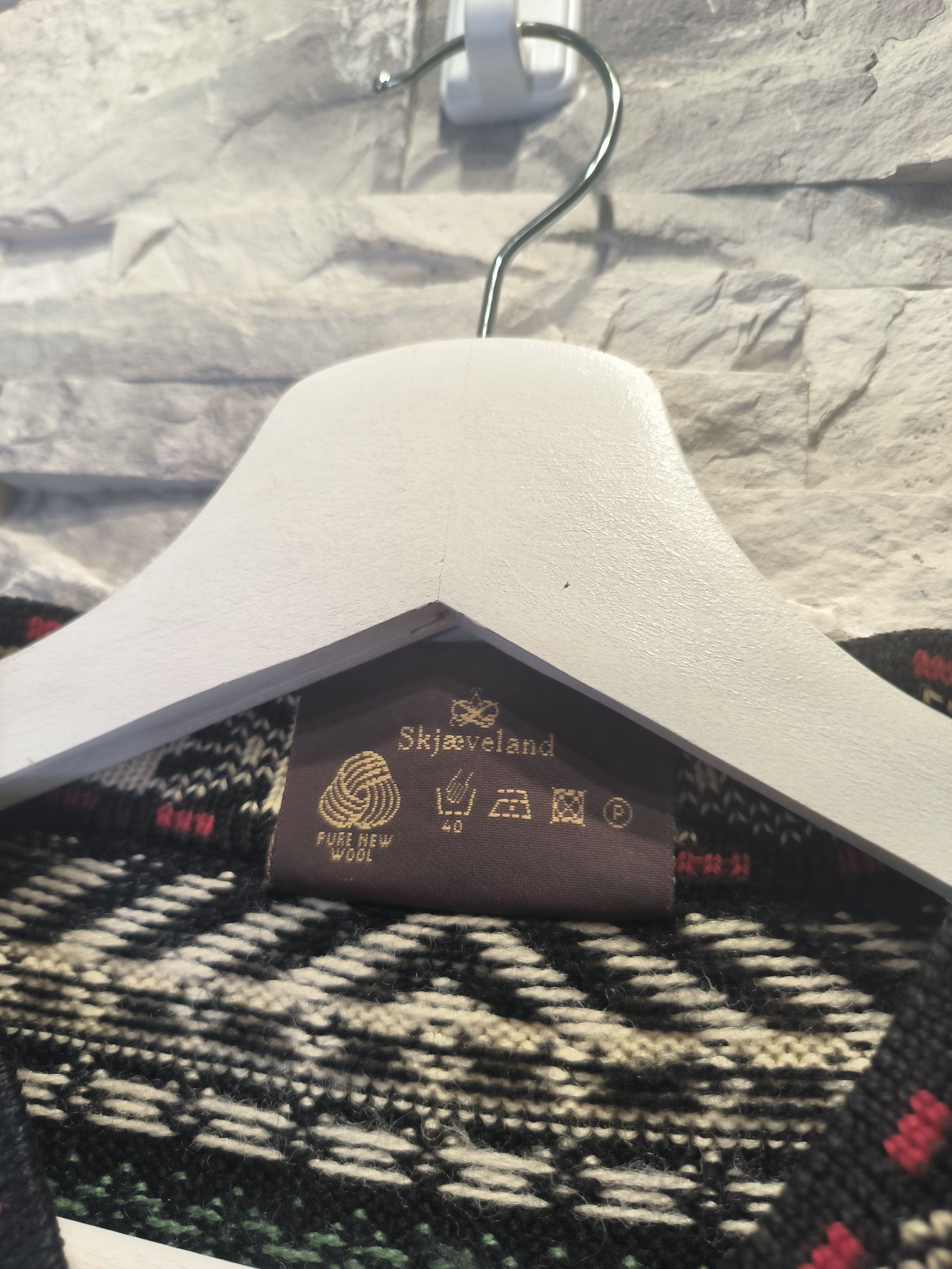 Dale Of Norway × Vintage Vintage Telemark Skjaeveland Knitwear Wool Cardigan Norway Size US L / EU 52-54 / 3 - 6 Thumbnail