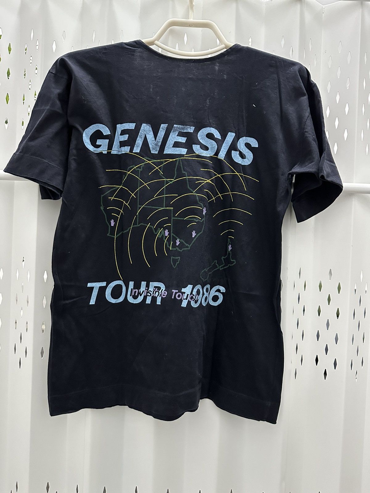 Band Tees Vintage Genesis Invisible Touch Tour 1986 T-shirt Size US M / EU 48-50 / 2 - 2 Thumbnail