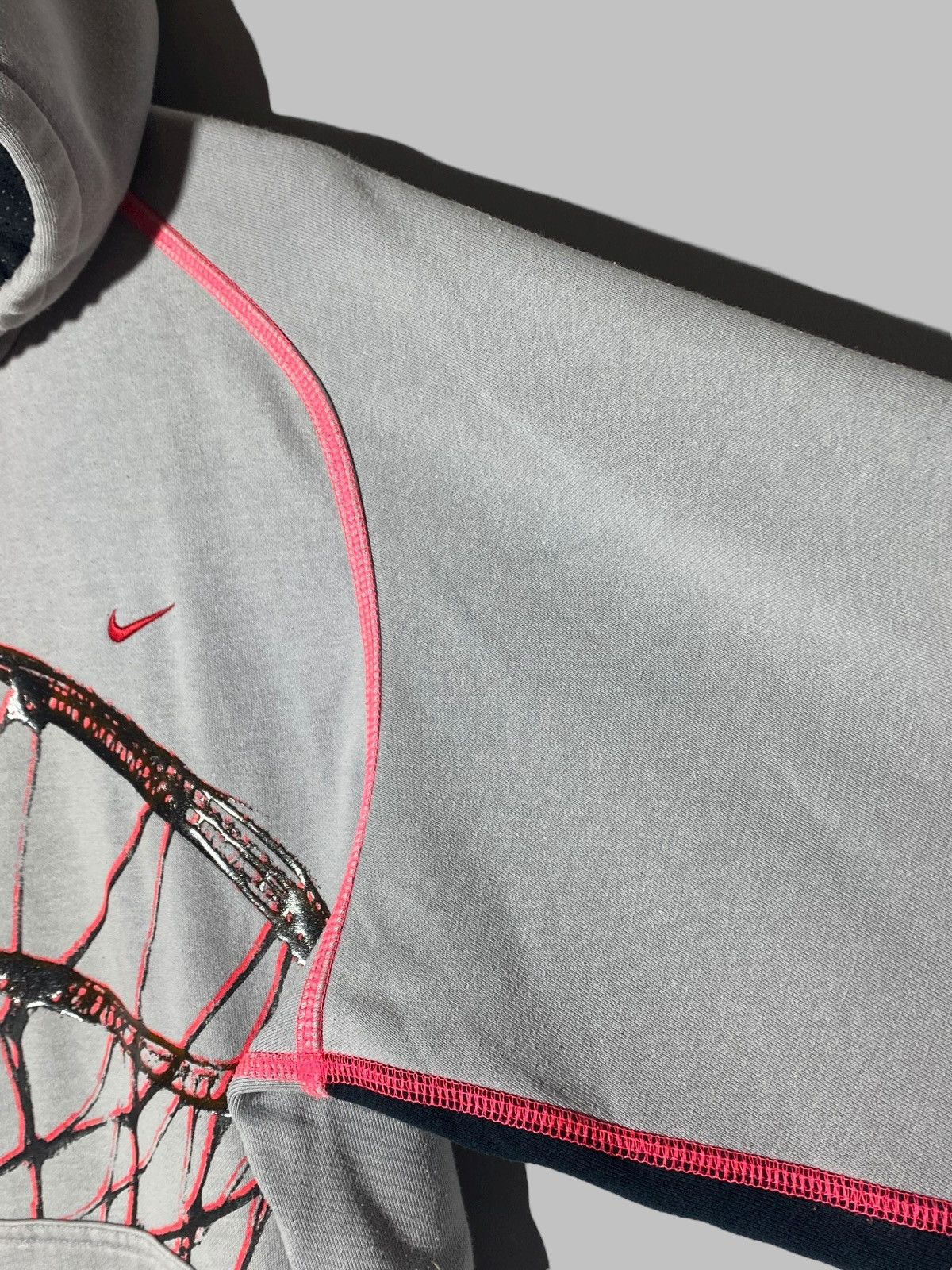 Nike 🔥 2000s NIKE BASKETBALL RARE HOODIE 3D LOGO CONTRAST STITCH Size US M / EU 48-50 / 2 - 13 Thumbnail