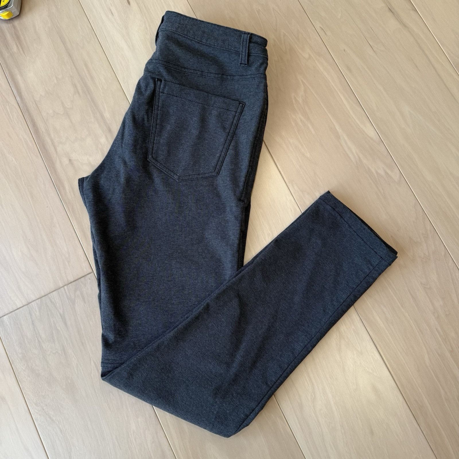 Lululemon Lululemon ABC Pants 30 Dark Gray Athleisure Workwear Size US 30 / EU 46 - 9 Thumbnail