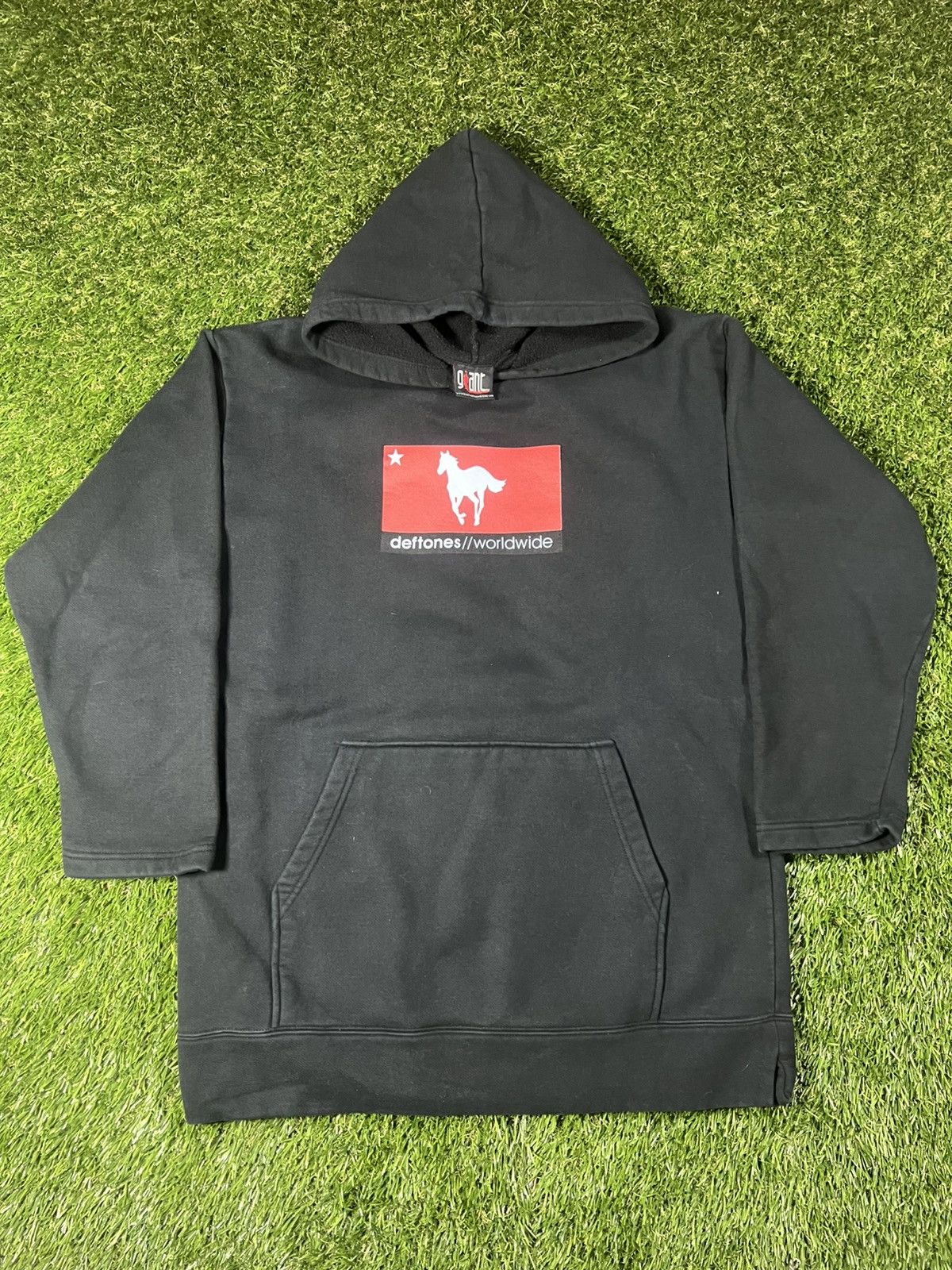 Band Tees Vintage 90s Deftones White Pony Giant Rock Band Grail Hoodie Size US L / EU 52-54 / 3 - 1 Thumbnail