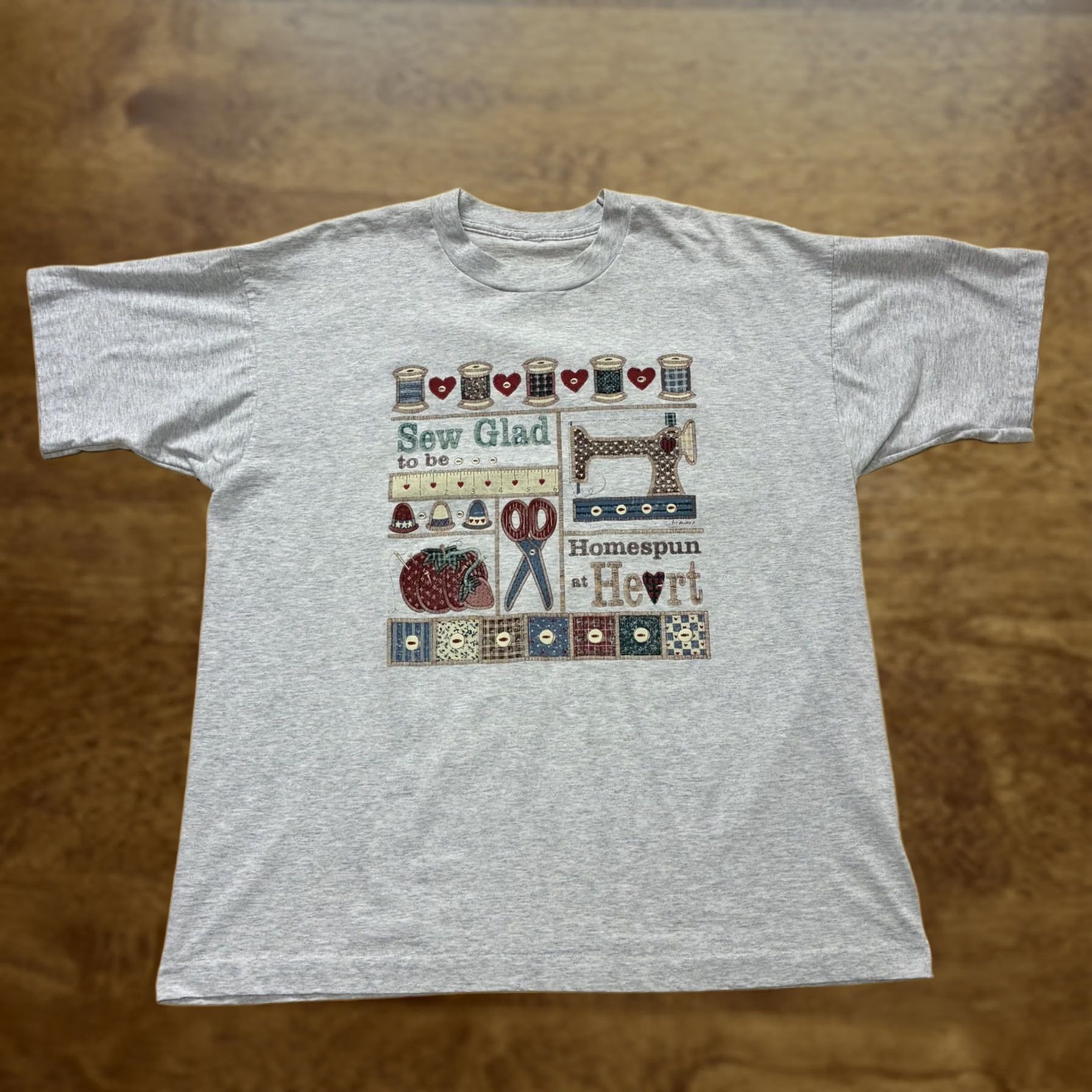 Vintage VINTAGE Sew Glad Homespun At Heart Shirt Mens XL Gray Sewing Crafts Tee T-Shirt Size US XL / EU 56 / 4 - 1 Thumbnail