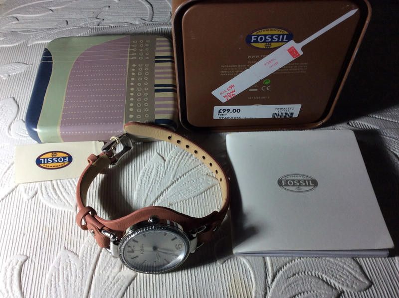 Fossil Fossil Women's Leather Quartz Watch with Gold Dial Size ONE SIZE - 2 Thumbnail