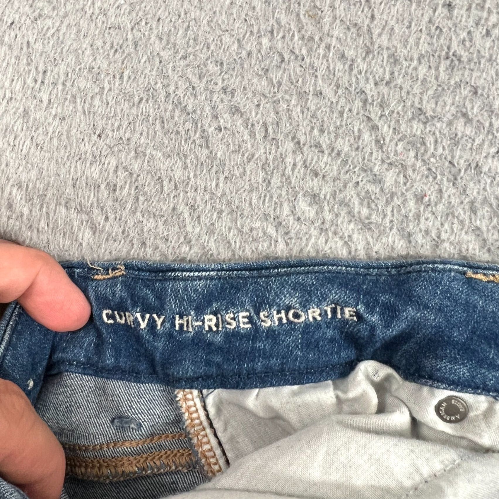 American Eagle Outfitters VINTAGE American Eagle Women’s Shorts Casual Denim High Rise Stretch Distressed 4-Inch Inseam Size 27" / US 4 / IT 40 - 7 Thumbnail