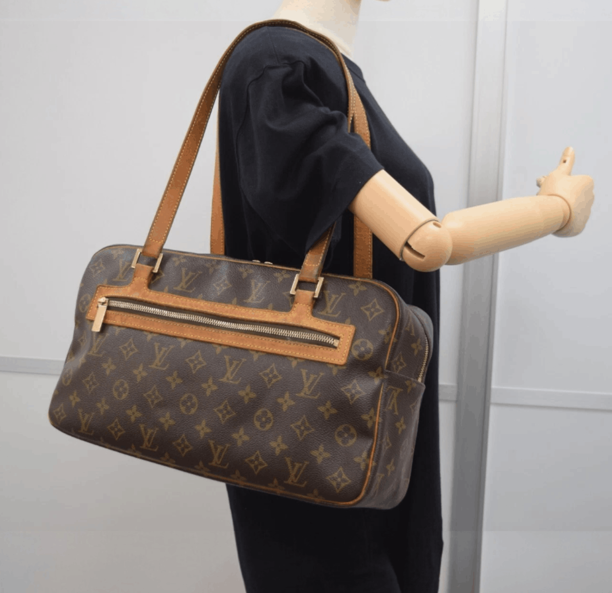 Louis Vuitton Auth Louis Vuitton Cite GM Shoulder Bag Monogram M51181 Size ONE SIZE - 1 Thumbnail