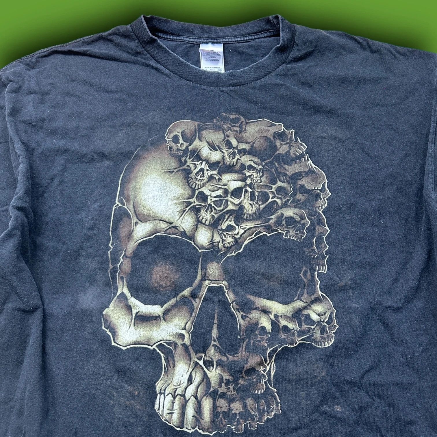 Other Vintage 90s Skull All Over Print T Shirt Size US XL / EU 56 / 4 - 1 Thumbnail