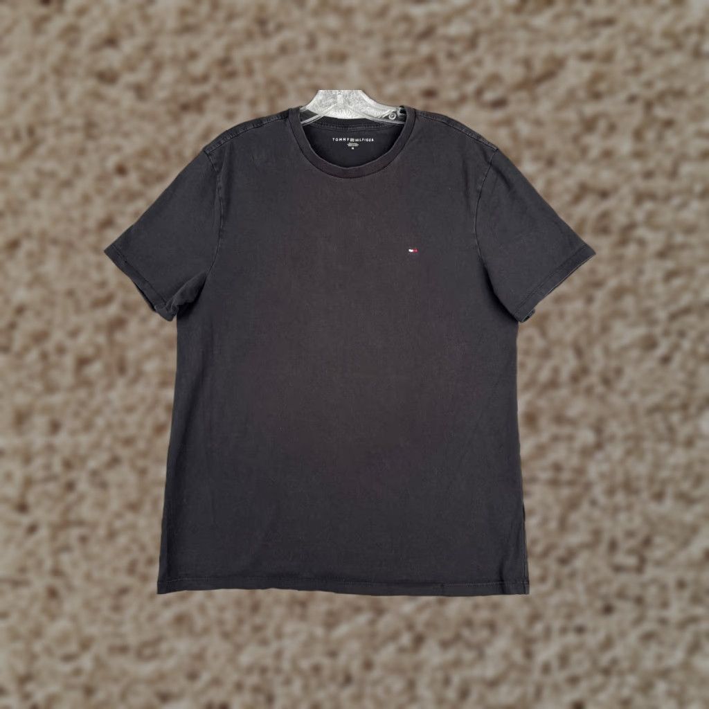 Tommy Hilfiger Tommy Hilfiger Shirt Men Medium Black Short Sleeve Crew Neck Cotton Logo Casual Size US M / EU 48-50 / 2 - 1 Thumbnail