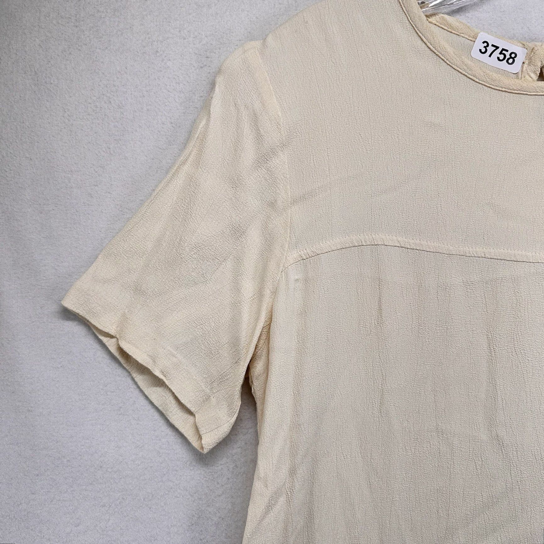 Vintage VINTAGE Cynthia Max Women's Blouse Shirt Casual Short Sleeve All Seasons Size L Beige 70s 80s Size L / US 10 / IT 46 - 4 Thumbnail