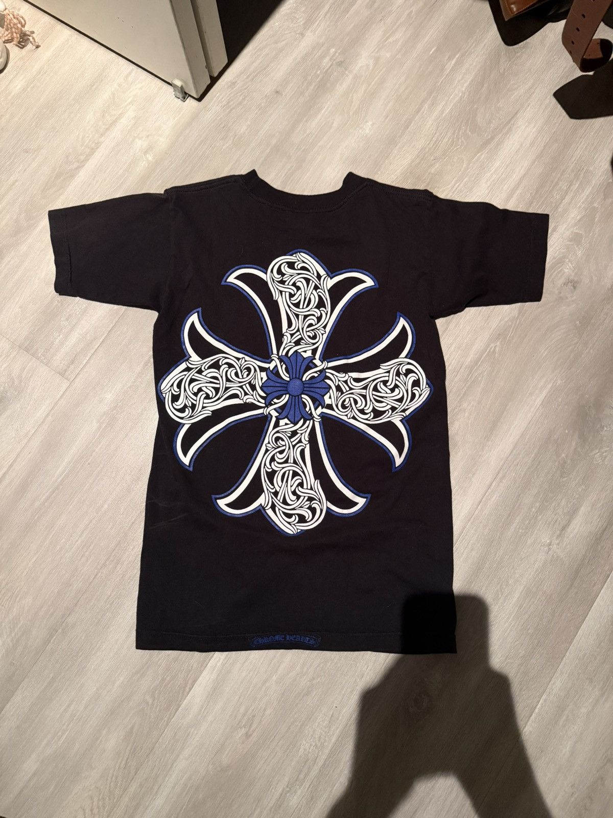 Chrome Hearts Chrome Hearts Vintage Blue Floral Plus Cross Tee Size US S / EU 44-46 / 1 - 3 Thumbnail