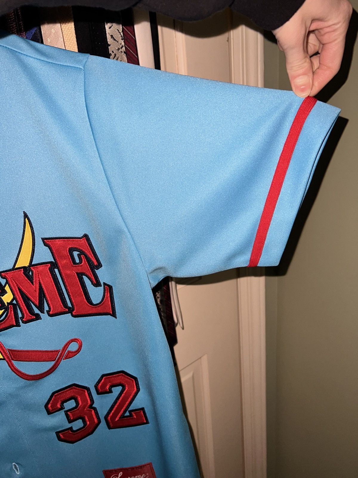 Supreme Supreme Swords Baseball Jersey (FW ‘25 - Blue) Size US S / EU 44-46 / 1 - 9 Thumbnail