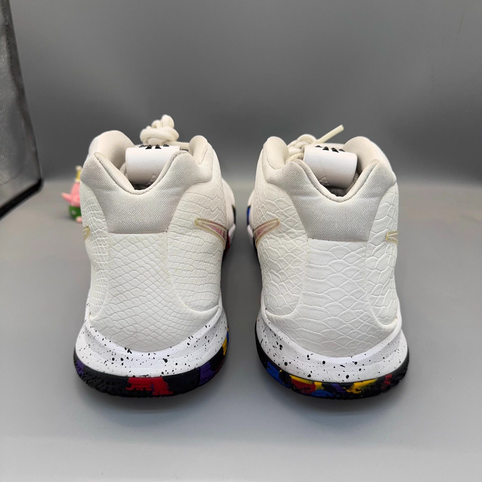 Nike Nike Kyrie 4 NCAA Jade White Size 45 Size US 12 / EU 45 - 3 Thumbnail