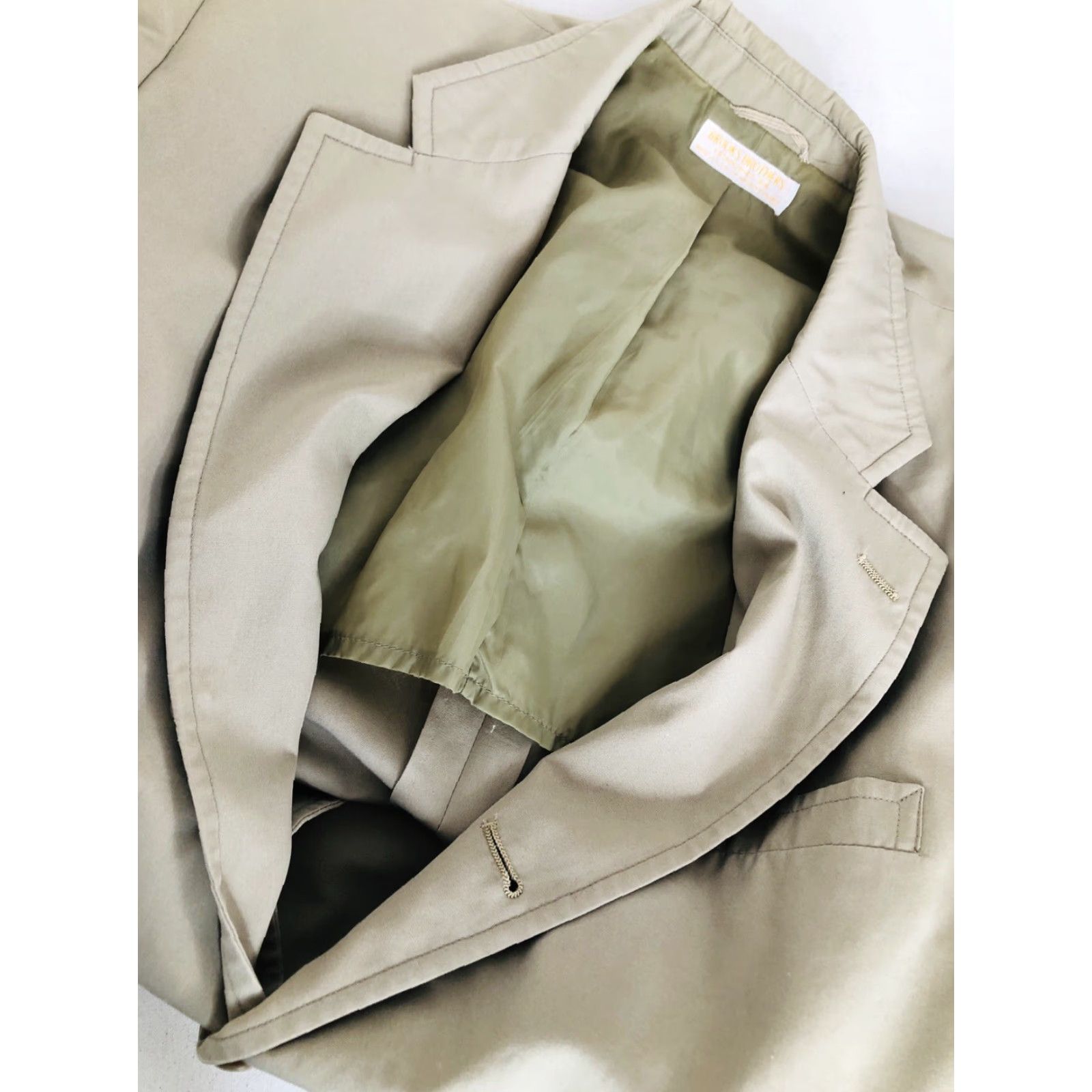 Brooks Brothers BROOKS BROTHERS / VINTAGE Mens 40 Short Blazer SportCoat Jacket Made in USA Beige 27.5" 21.5" 20" Pit to Pit Mens Size US 40 / EU 56 - 7 Thumbnail