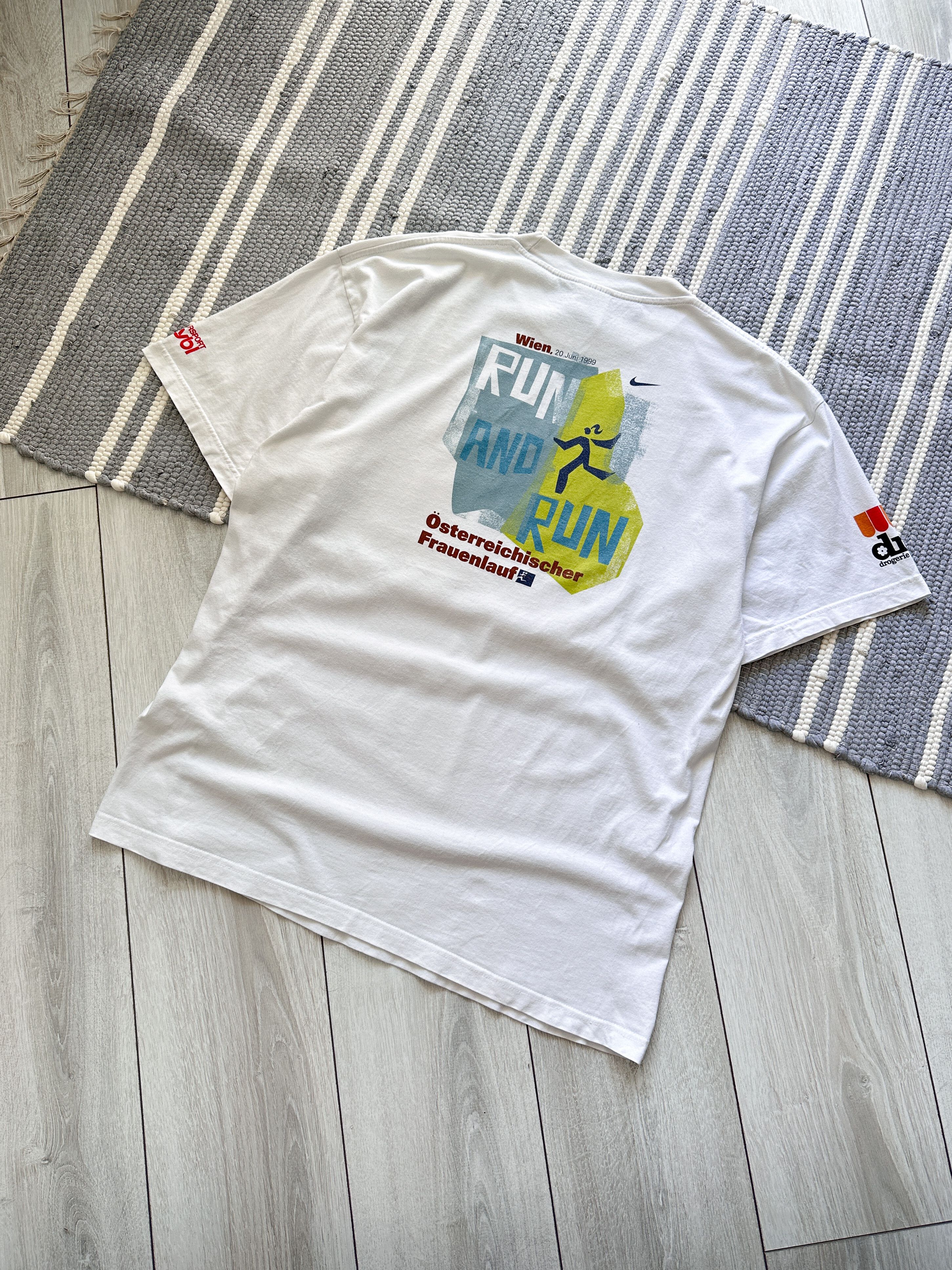 Nike Nike Vintage 1999 Run and Run Tee Shirt Size US L / EU 52-54 / 3 - 2 Thumbnail