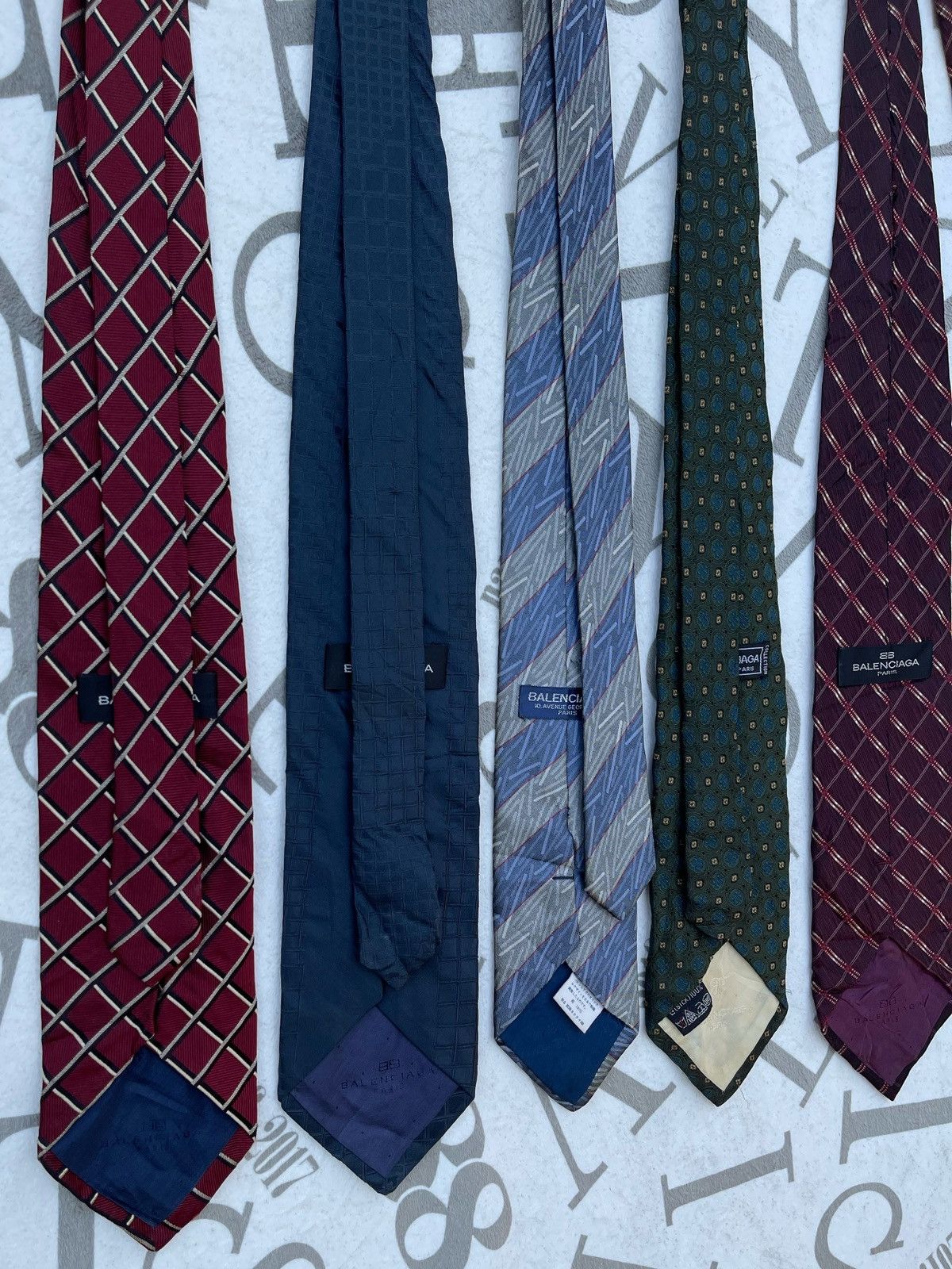 Balenciaga 🔥VINTAGE BALENCIAGA NECKTIE/TIE BUNDLE COMBO 5 PCS Size ONE SIZE - 4 Thumbnail