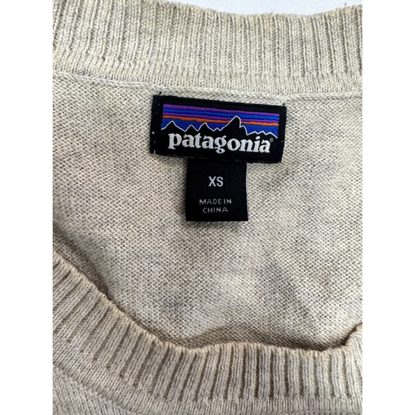 Patagonia Patagonia Women's XS Andri Crew Neck Long Sleeve Sweater Beige Size XS / US 0-2 / IT 36-38 - 2 Thumbnail