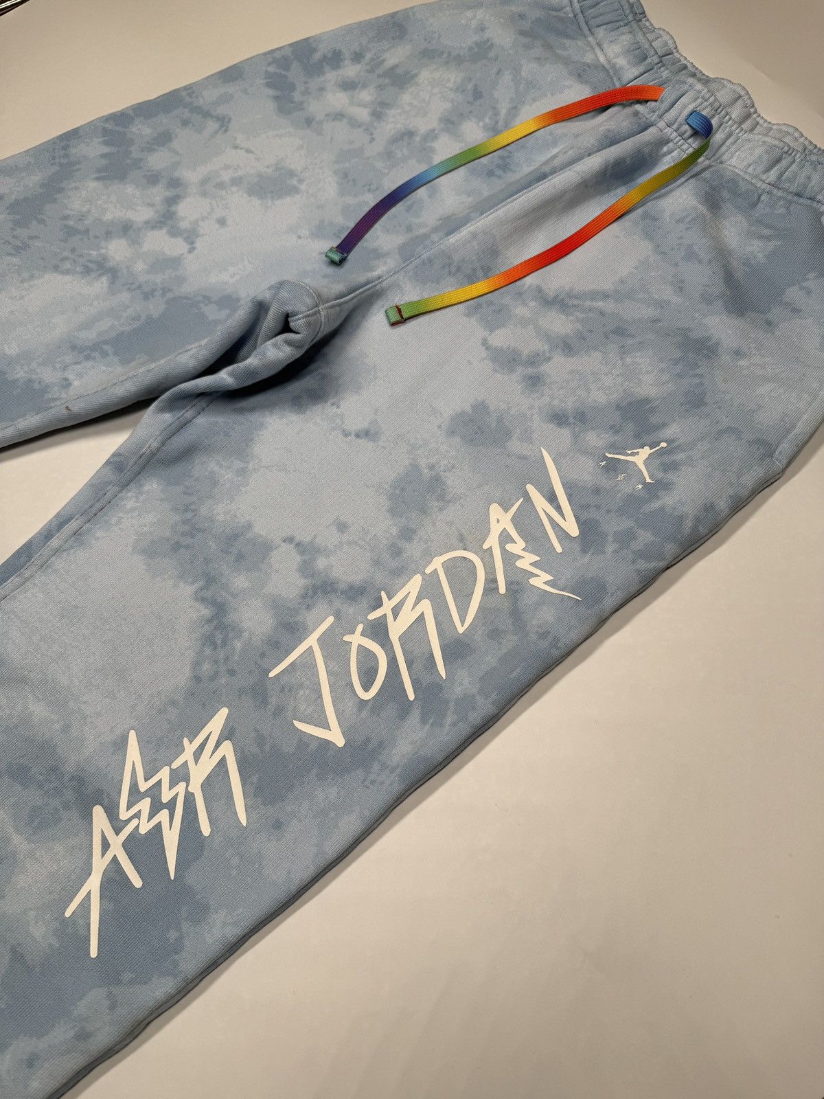 Nike Air Jordan x J Balvin Tie Dye Sweatpant – Blue – M Size US 32 / EU 48 - 2 Thumbnail