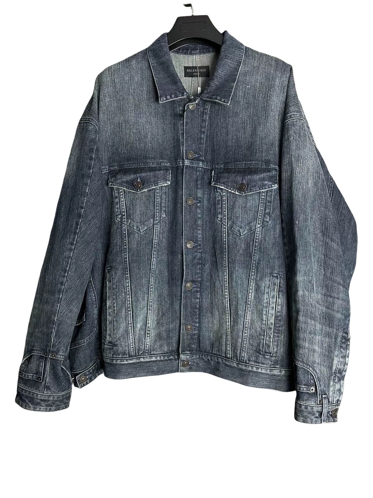 Balenciaga Balenciaga Washed Denim Jacket Size M Size US M / EU 48-50 / 2 - 1 Thumbnail