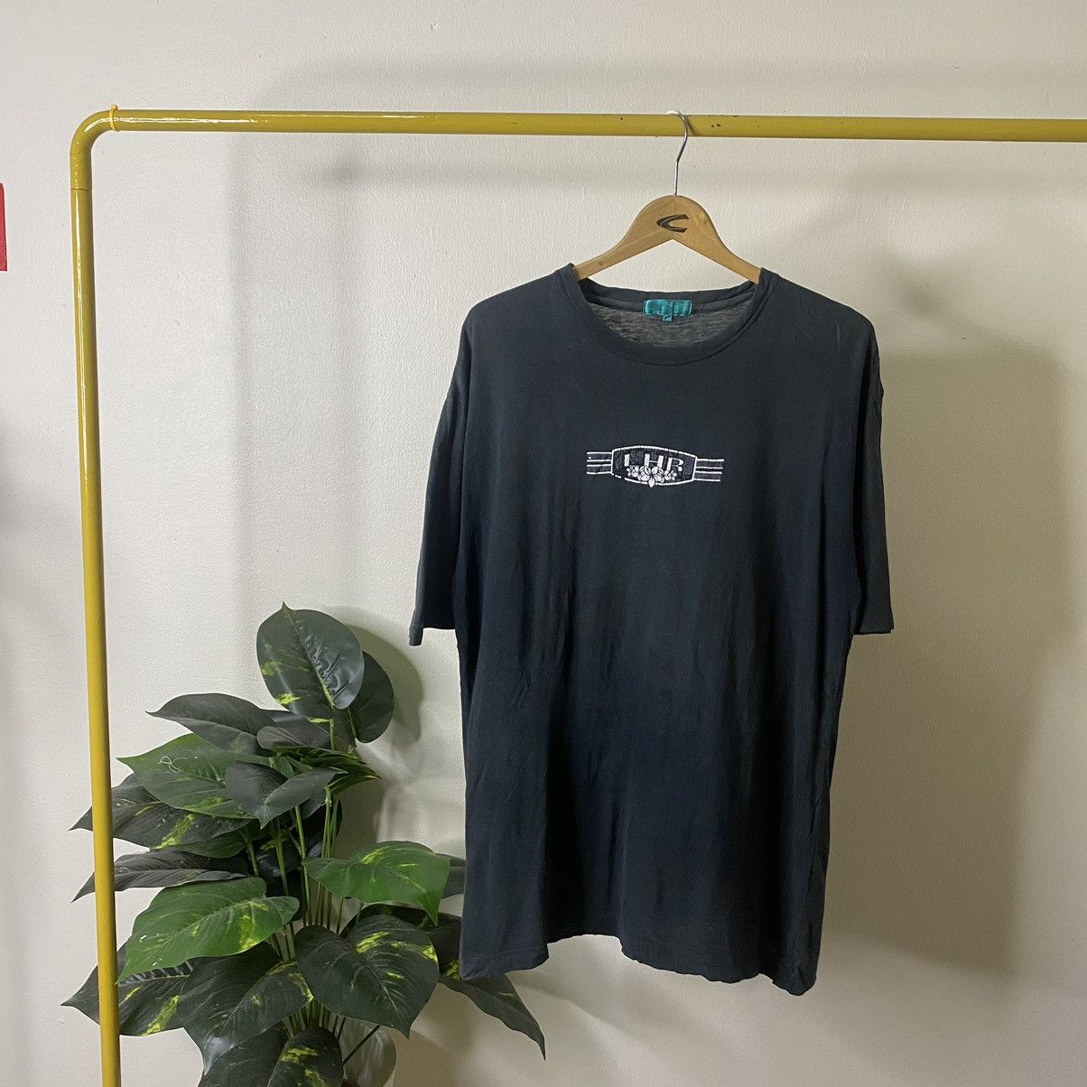 Other Vintage 1990s Leyton House Racing Team Faded Black Tee Size US L / EU 52-54 / 3 - 1 Thumbnail