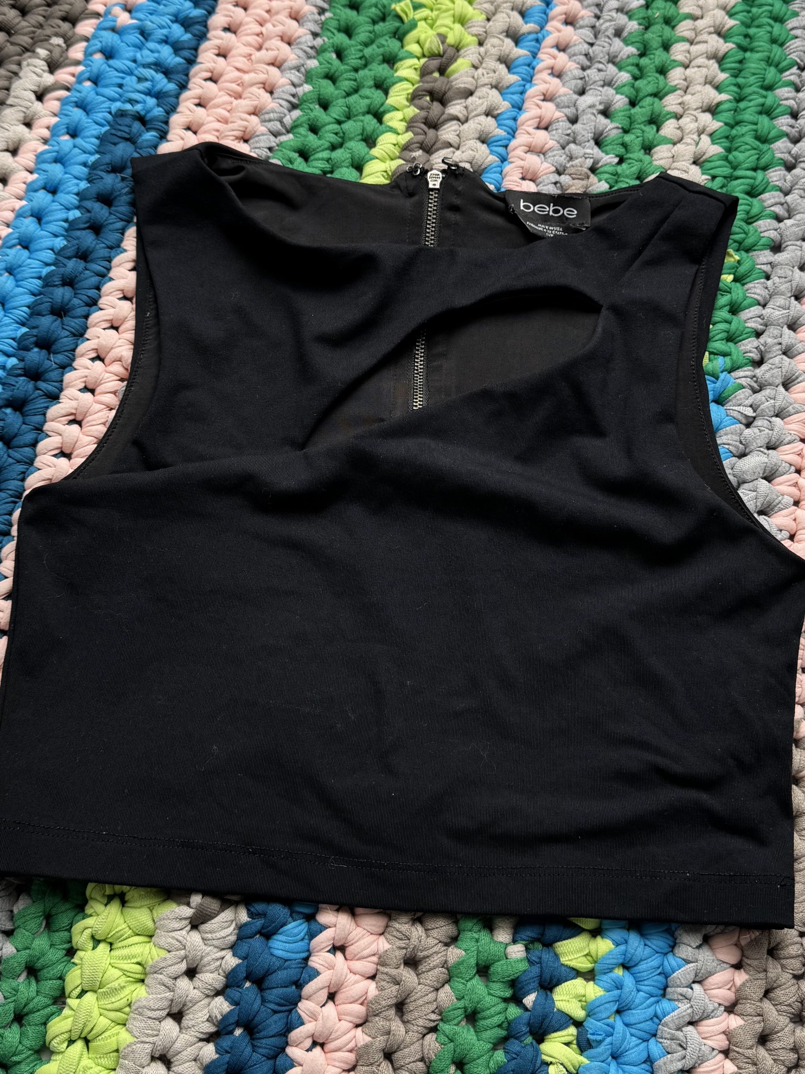 Bebe Vintage Bebe Crop Top Zip Back Minimalist Y2K Tank Top Size S / US 4 / IT 40 - 2 Thumbnail