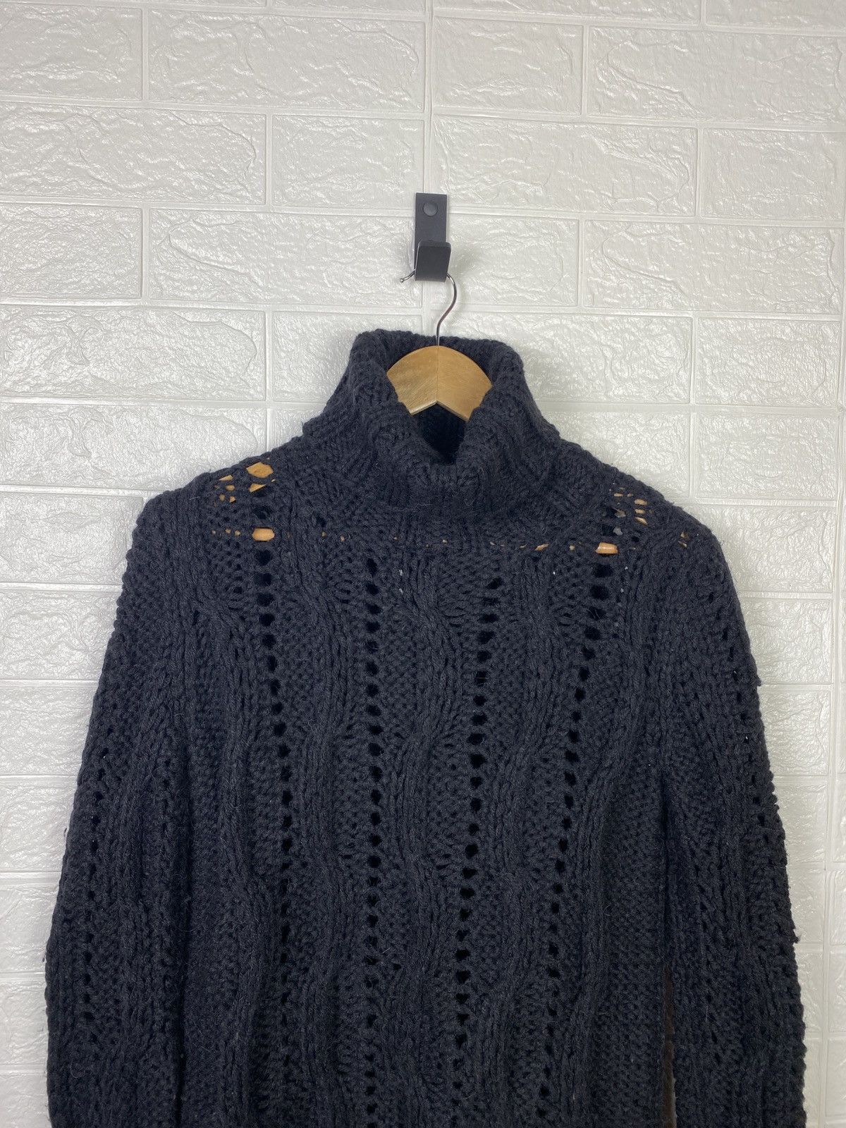 Dolce & Gabbana DOLCE & GABBANA WOOL CABLE KNIT TURTLE NECK SIZE L Size L / US 10 / IT 46 - 10 Thumbnail