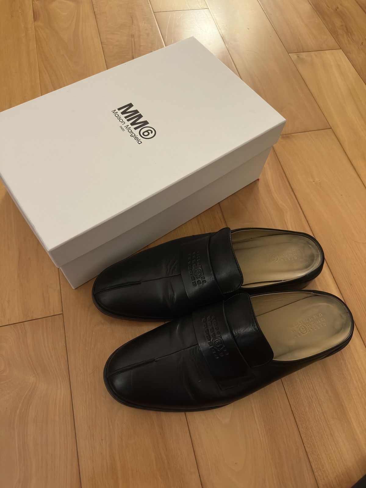 MM6 mm6 black embossed logo loafers Size US 11 / EU 44 - 5 Thumbnail