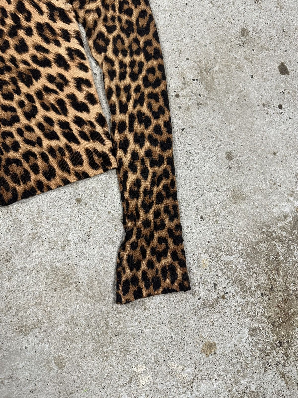 John Galliano Vintage 2000s John Galliano Leopard Print Cashmere Cardigan Size M / US 6-8 / IT 42-44 - 4 Thumbnail