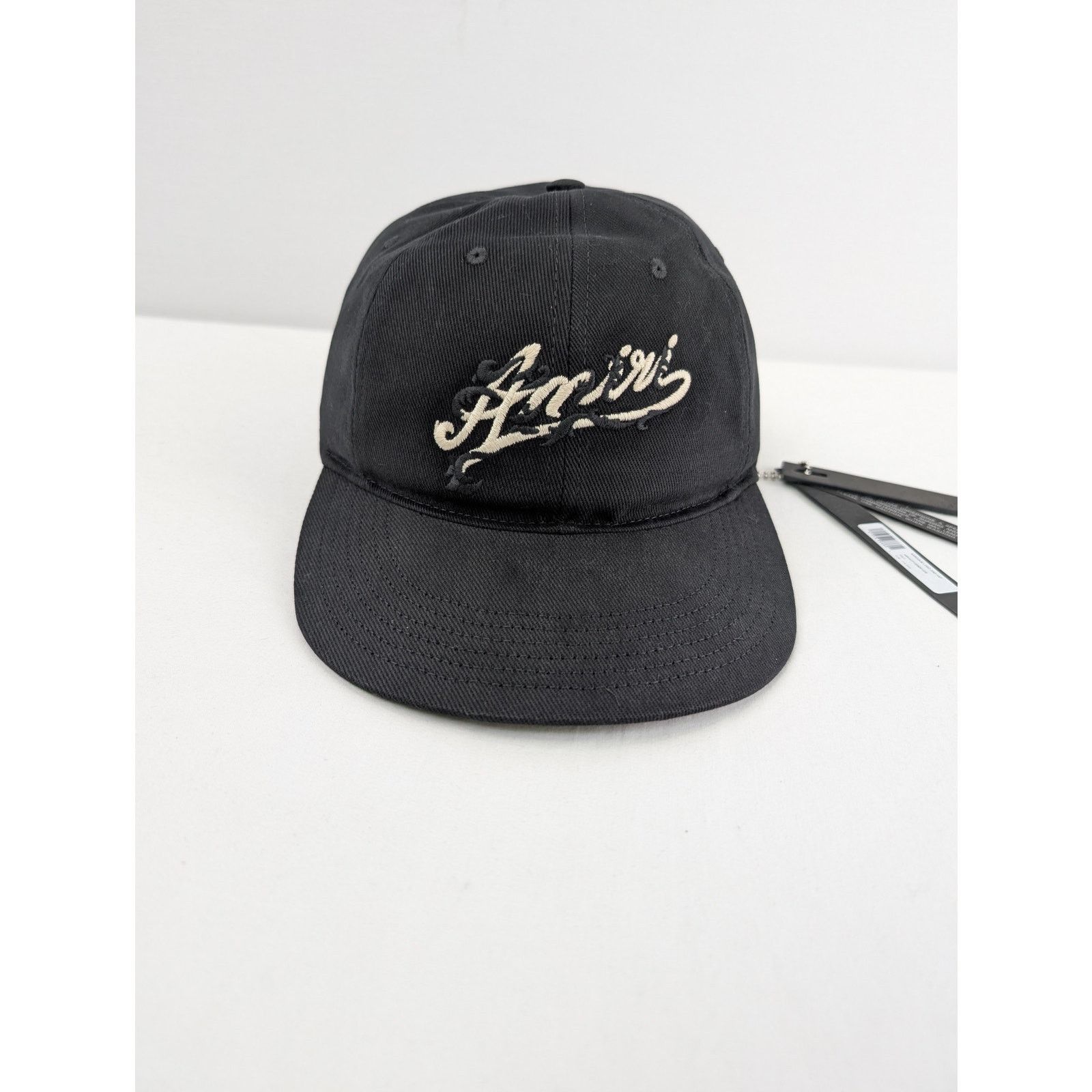 Amiri o1rshd1 Q:3 / Size: OS / Baroque Logo Dad Hat / Cap in Black Size ONE SIZE - 2 Thumbnail