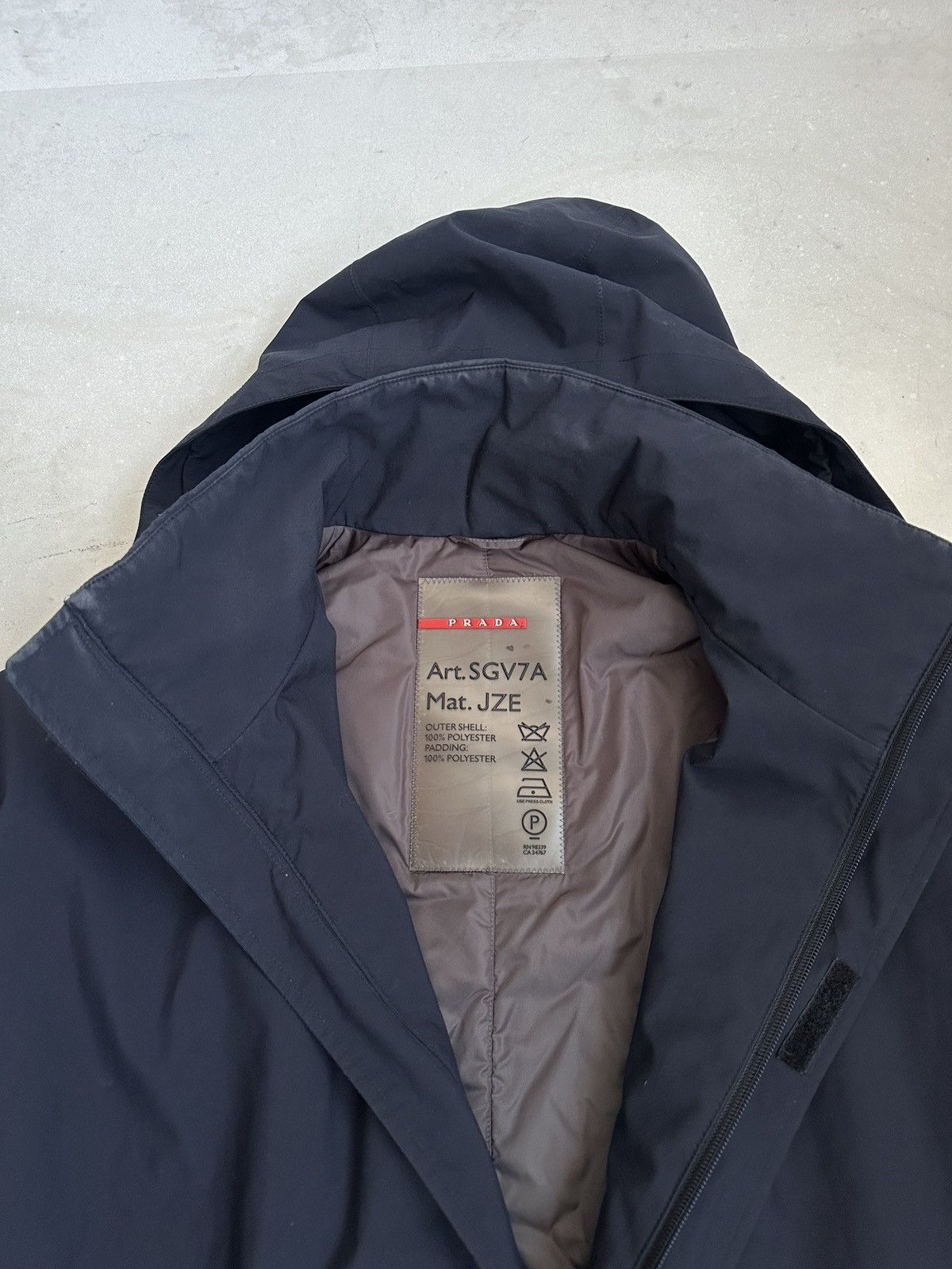 Goretex Prada Gore Tex raincoat SGV7A gorpcore y2k drill red tab Size US L / EU 52-54 / 3 - 13 Thumbnail