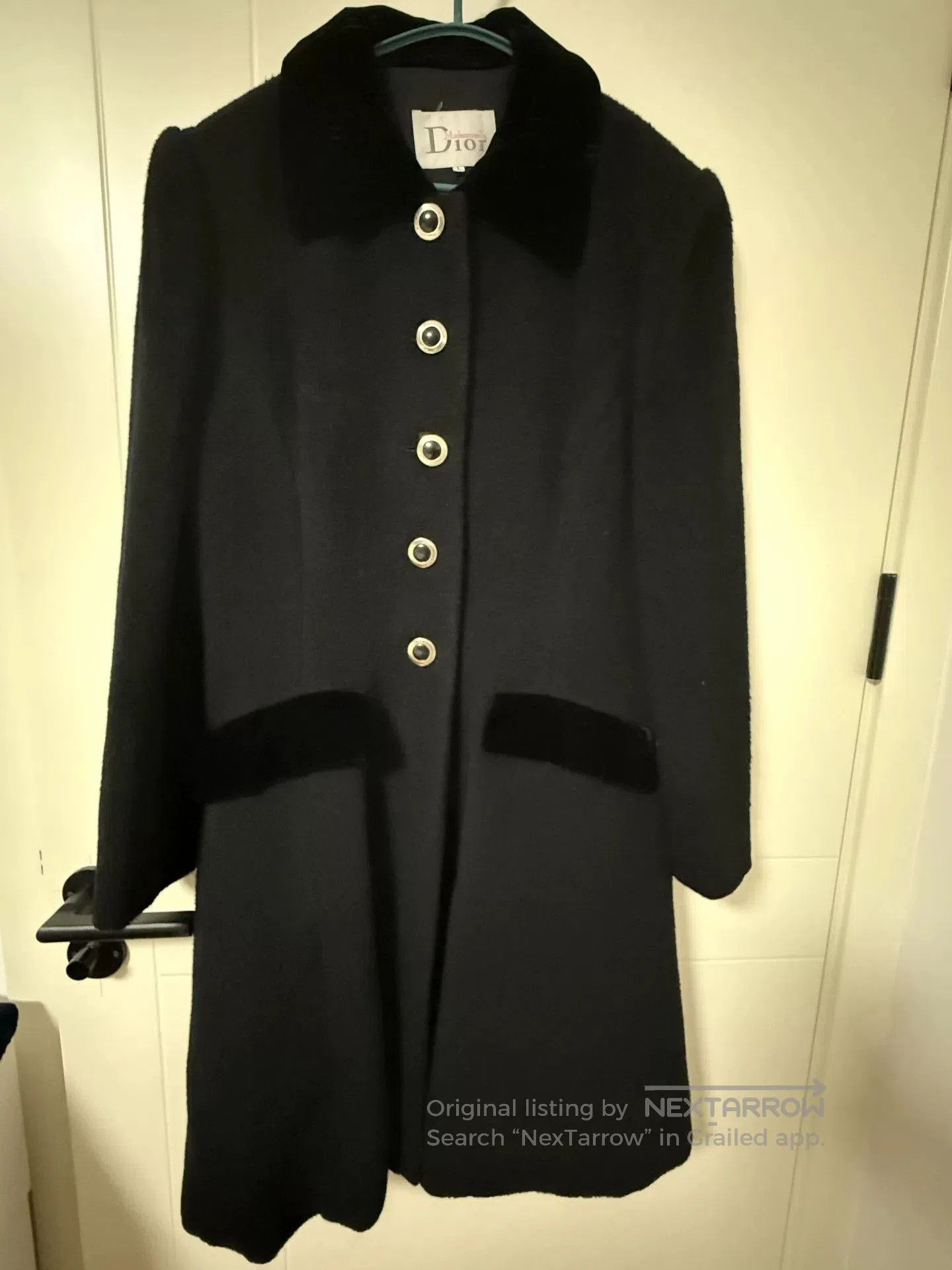 Dior dior cashmere coat in great condition. Size US L / EU 52-54 / 3 - 3 Thumbnail