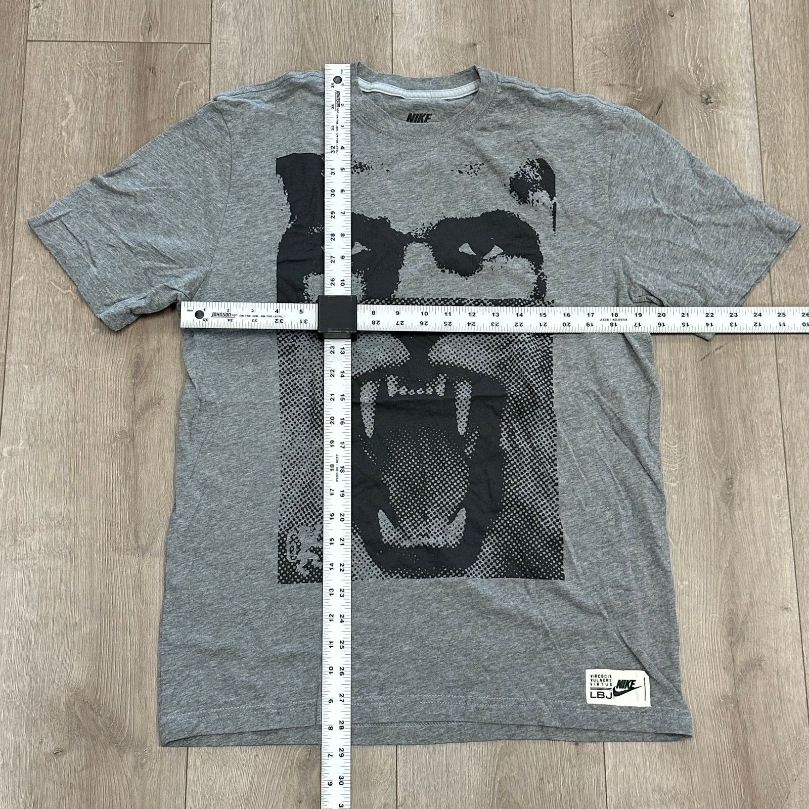 Nike Nike LeBron James Roar Lion Gray Tee T Shirt Size Large L Size US L / EU 52-54 / 3 - 6 Thumbnail