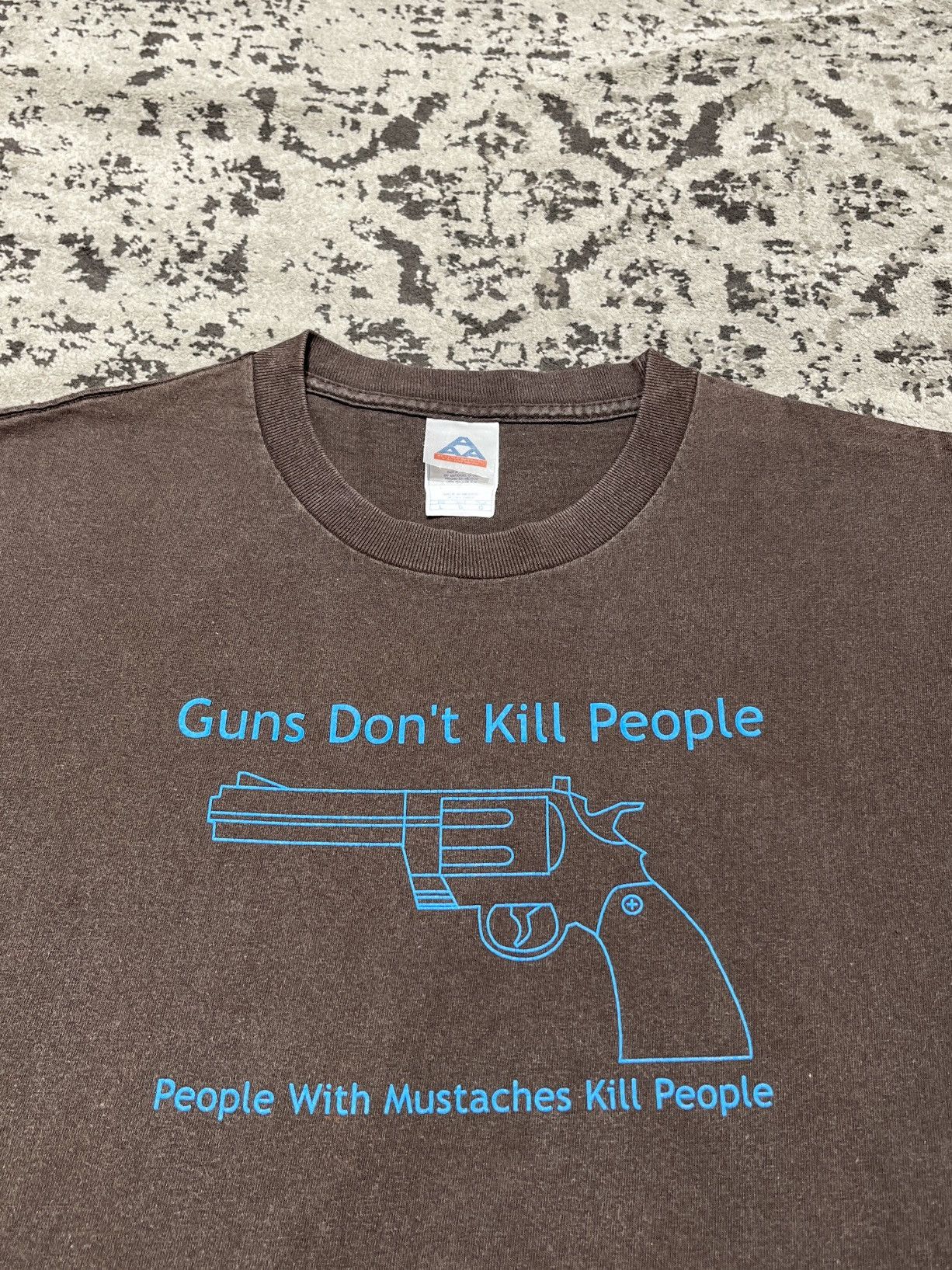 Vintage Vintage 00’s Guns Don’t Kill People Size US L / EU 52-54 / 3 - 1 Thumbnail