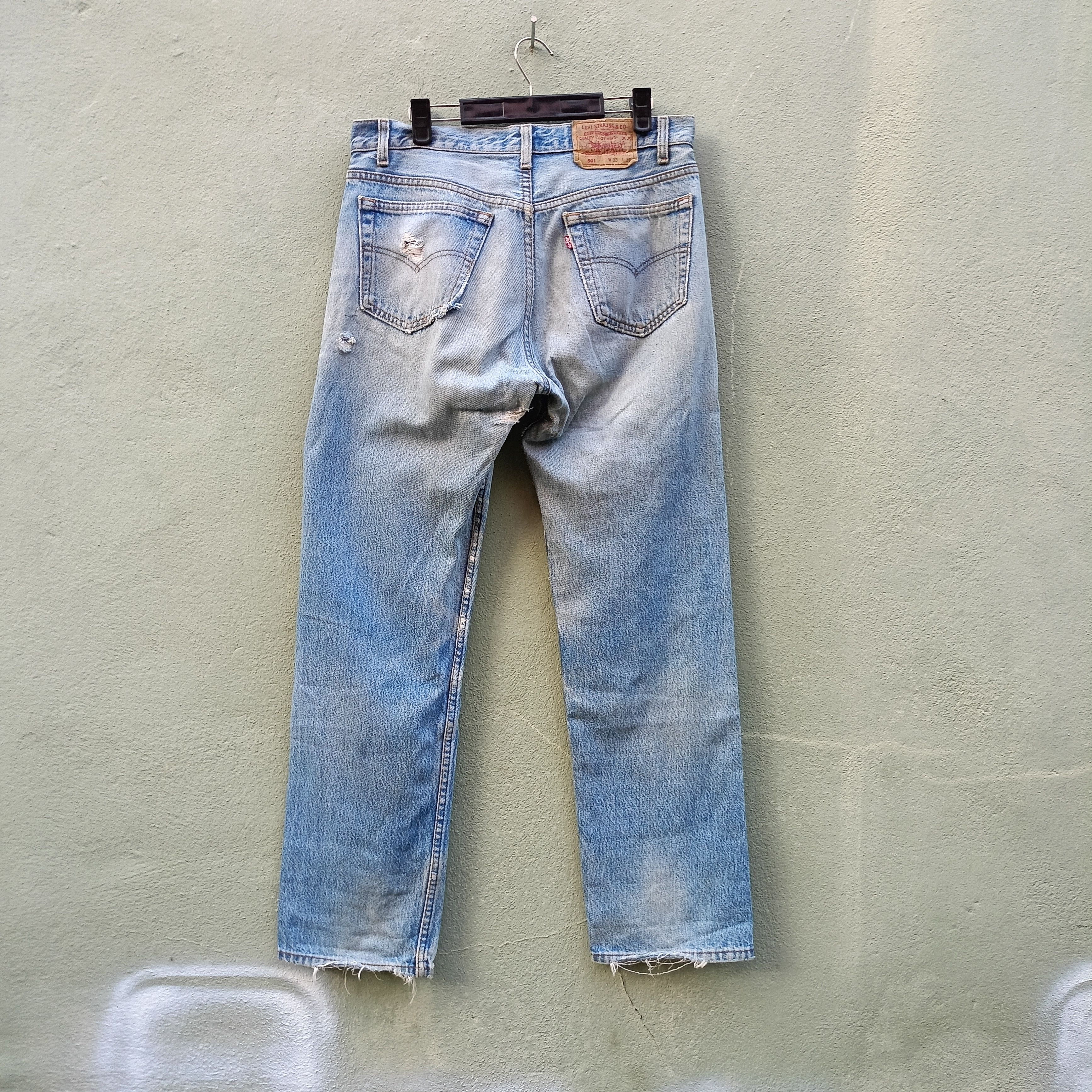 Levi's Vintage Clothing Levi's 501 Distressed jeans Vintage Usa Size US 33 - 3 Thumbnail