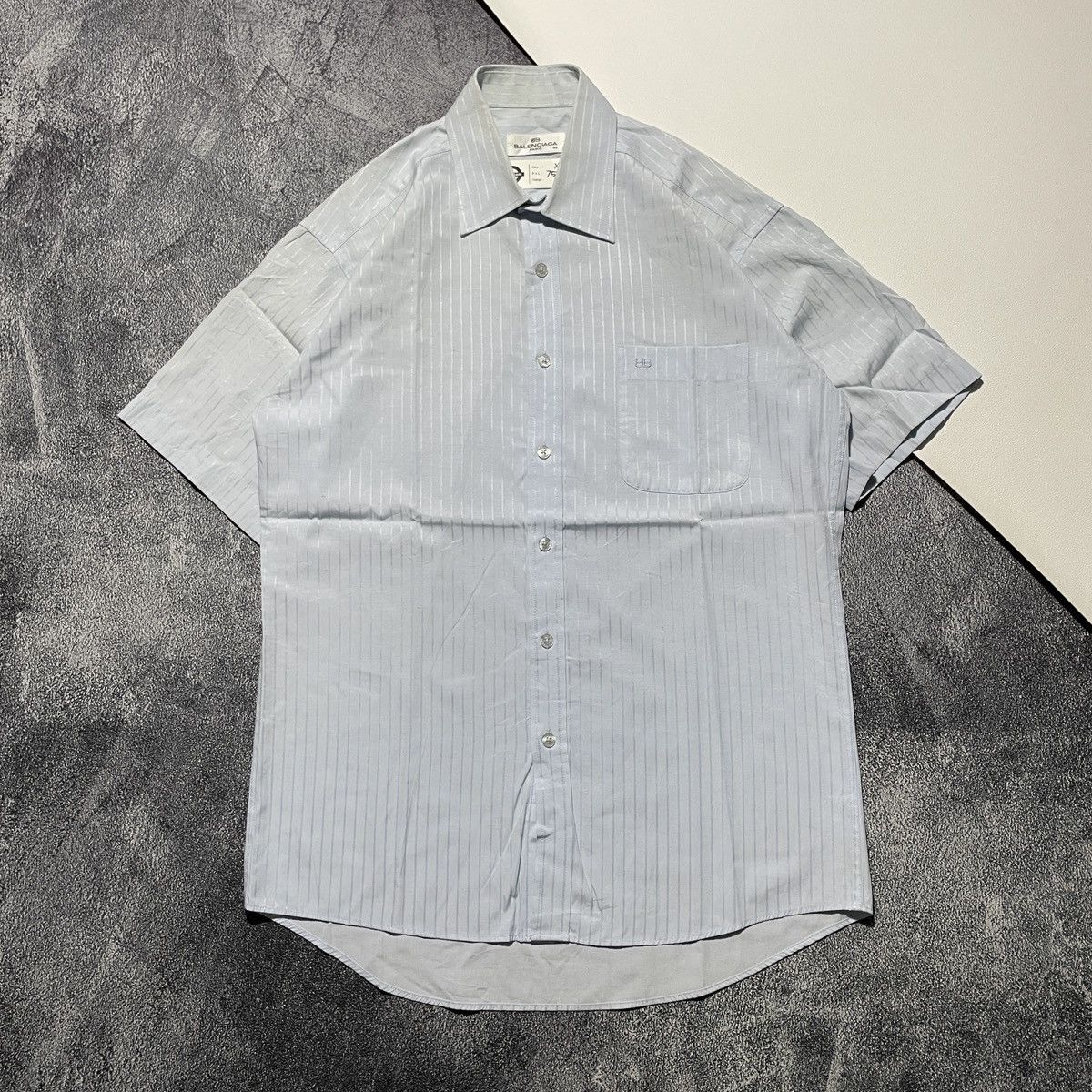Balenciaga Vintage Balenciaga Shirts Pocket Embrodiered BB Size US XL / EU 56 / 4 - 1 Thumbnail
