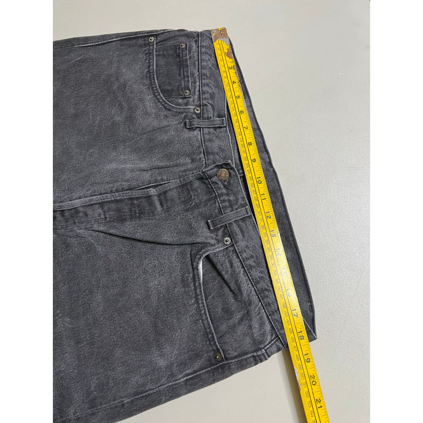Levi's Vintage Levis 501 Jeans Button Fly Size 38x30 Black 90s USA Size US 38 / EU 54 - 8 Thumbnail