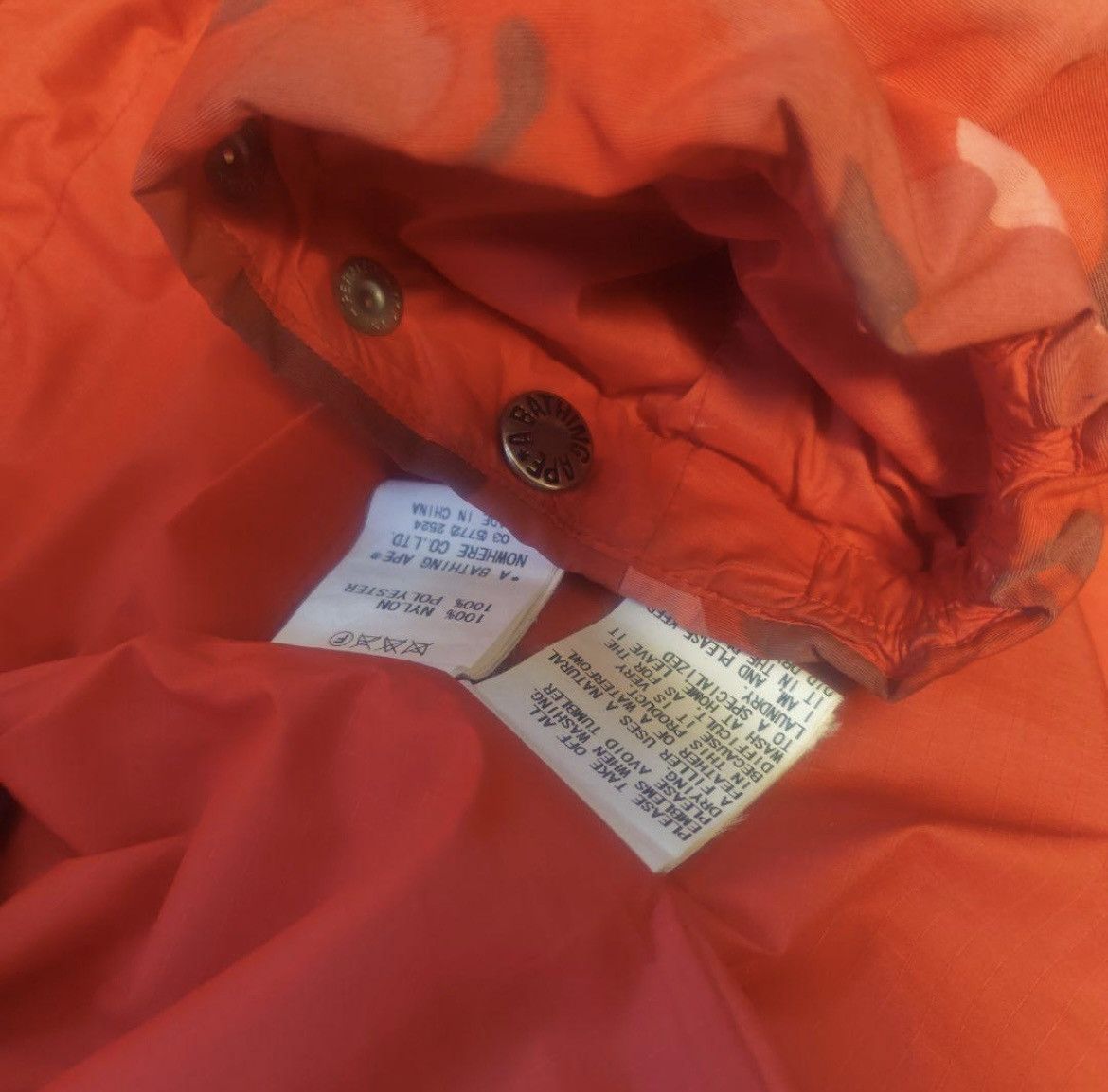 Bape RARE OG 2006 A BATHING APE RED CAMO JACKET Size US L / EU 52-54 / 3 - 10 Thumbnail