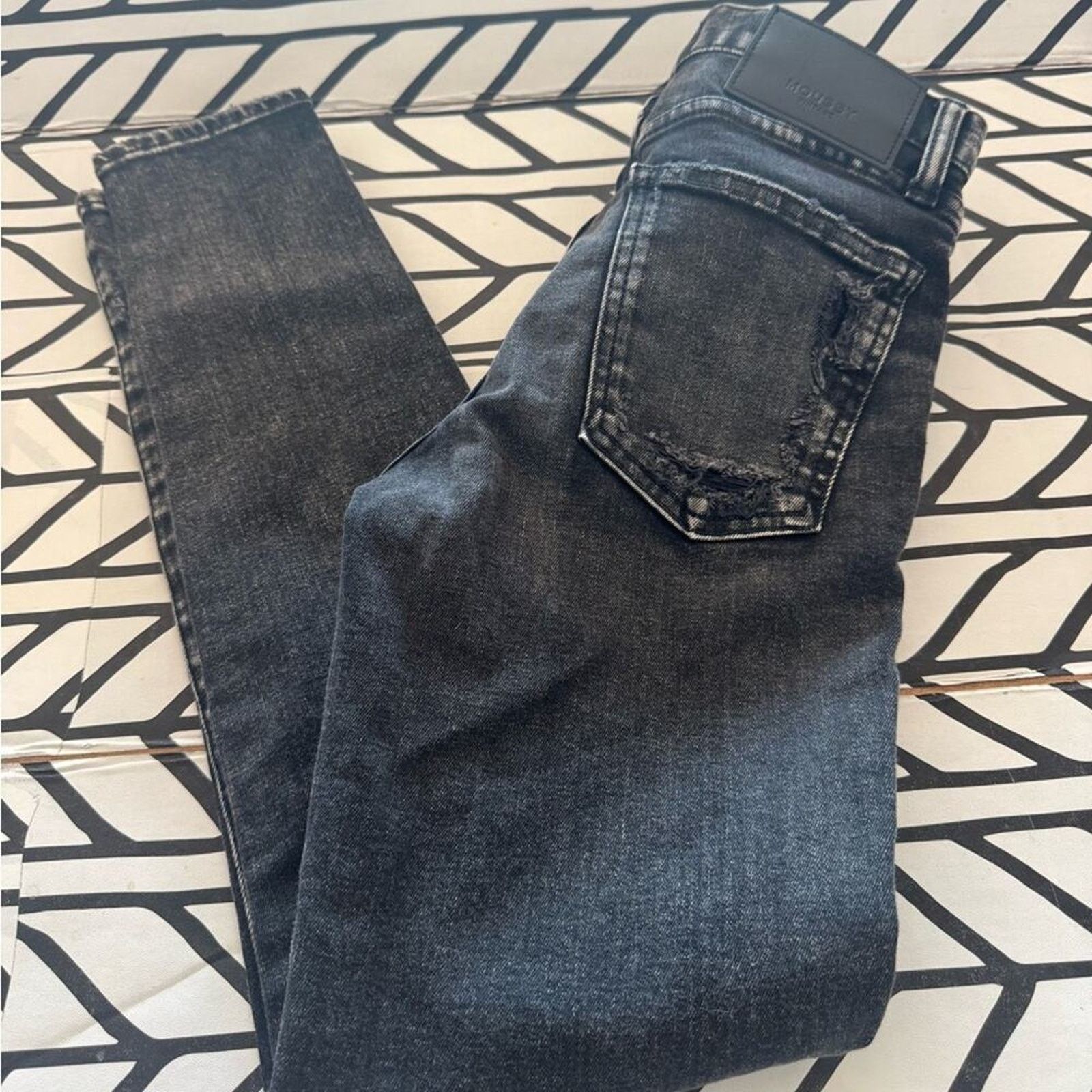 MOUSSY Moussy Vintage Lenwood Skinny in Distressed Black size 23 Size 23" - 2 Thumbnail