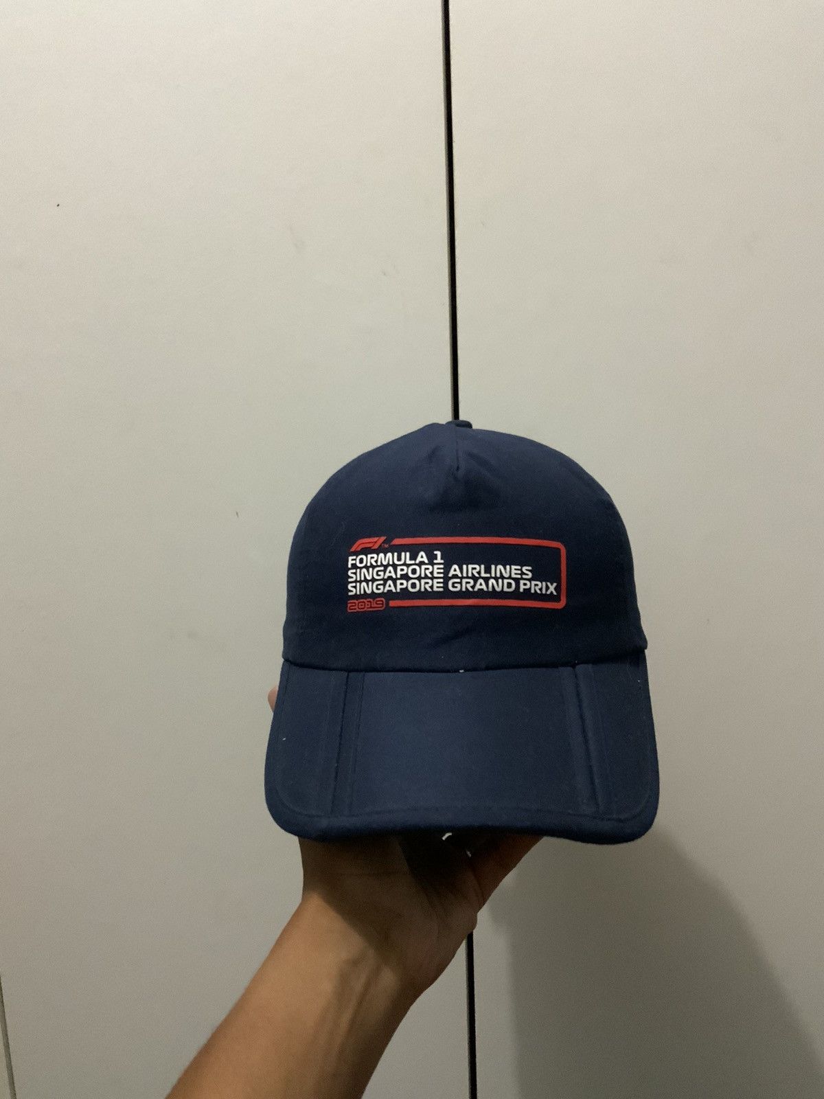 Japanese Brand Formula 1 Singapore Airlines Grandprix Hat Size ONE SIZE - 5 Thumbnail