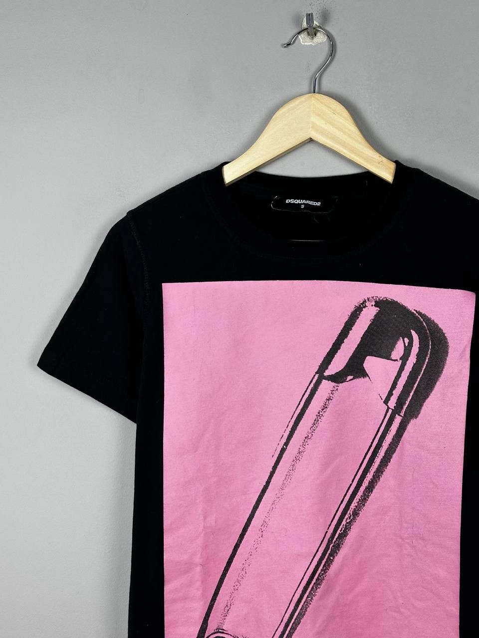 Dsquared2 Vintage Dsquared2 T-shirt Big Logo Canada Tee Y2K Luxury Size US S / EU 44-46 / 1 - 3 Thumbnail