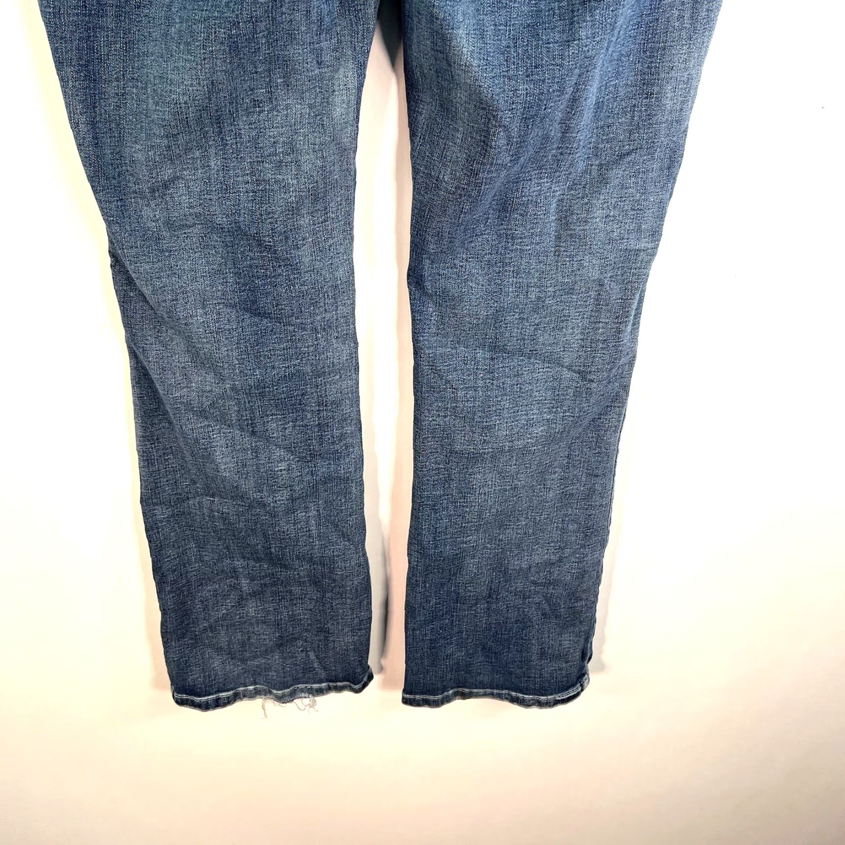 Denime Est 1946 Denim Boot-Cut Jeans Womens 16 Blue 36X33 Embroidered Beaded Rhinestone Casual Comfortable Stretch Regular Mid Rise Jeans Women Size 38" / US 16 / IT 52 - 7 Thumbnail