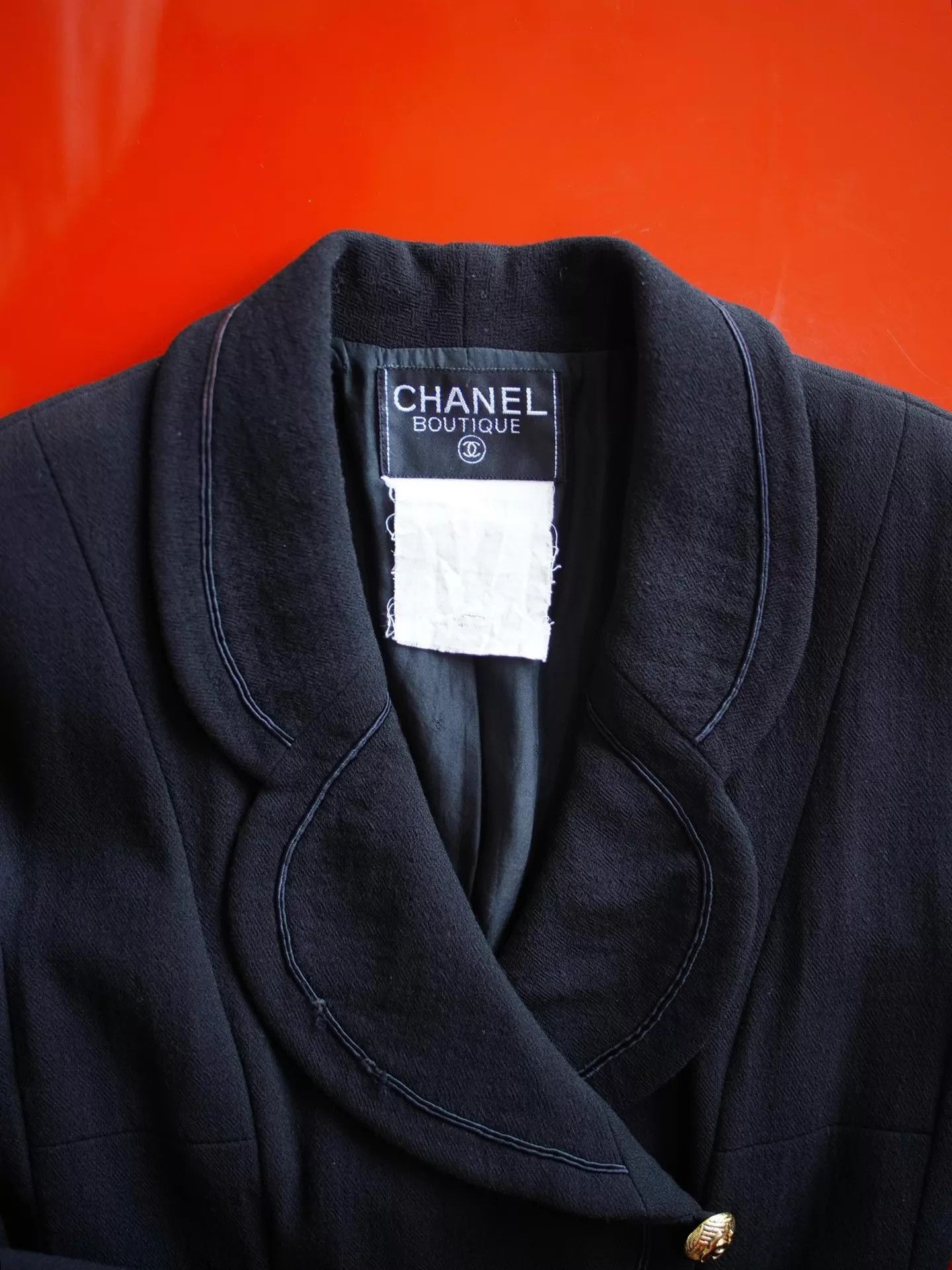 Chanel Chanel 1990s Black Gold Wool Long Jacket S 36 Size S / US 4 / IT 40 - 7 Thumbnail