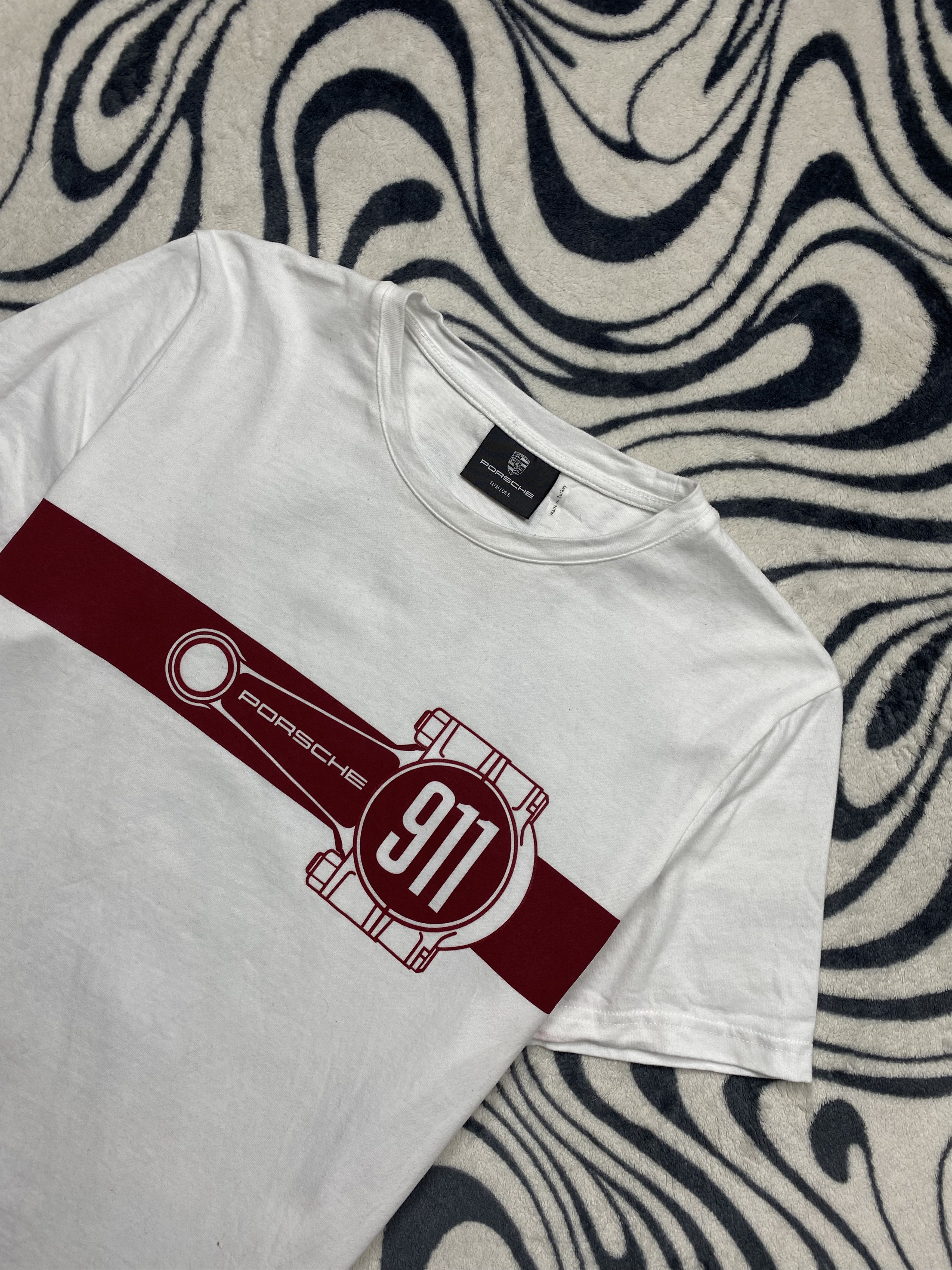 Porsche Design × Vintage Porsche 911 Design Mens Luxury T-Shirt Y2K Tee Size US M / EU 48-50 / 2 - 2 Thumbnail
