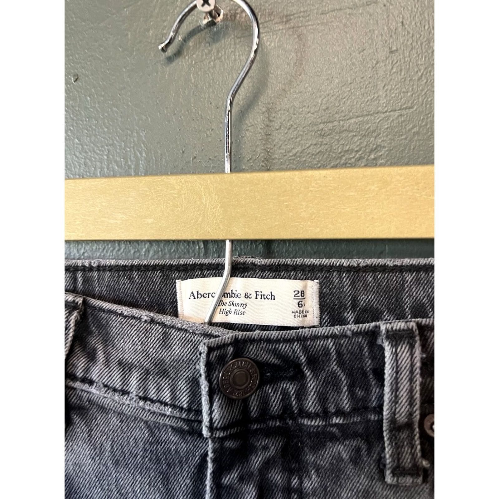 Abercrombie & Fitch Abercrombie & Fitch Womens Jeans Distressed Skinny Dark Black 6 Regular 26in Inseam Distressed Skinny Jeans N/A Size ONE SIZE - 3 Thumbnail