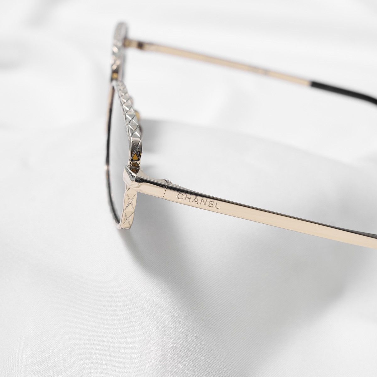 Chanel CHANEL 0CH4295 C134S6 SUNGLASSES Size ONE SIZE - 3 Thumbnail