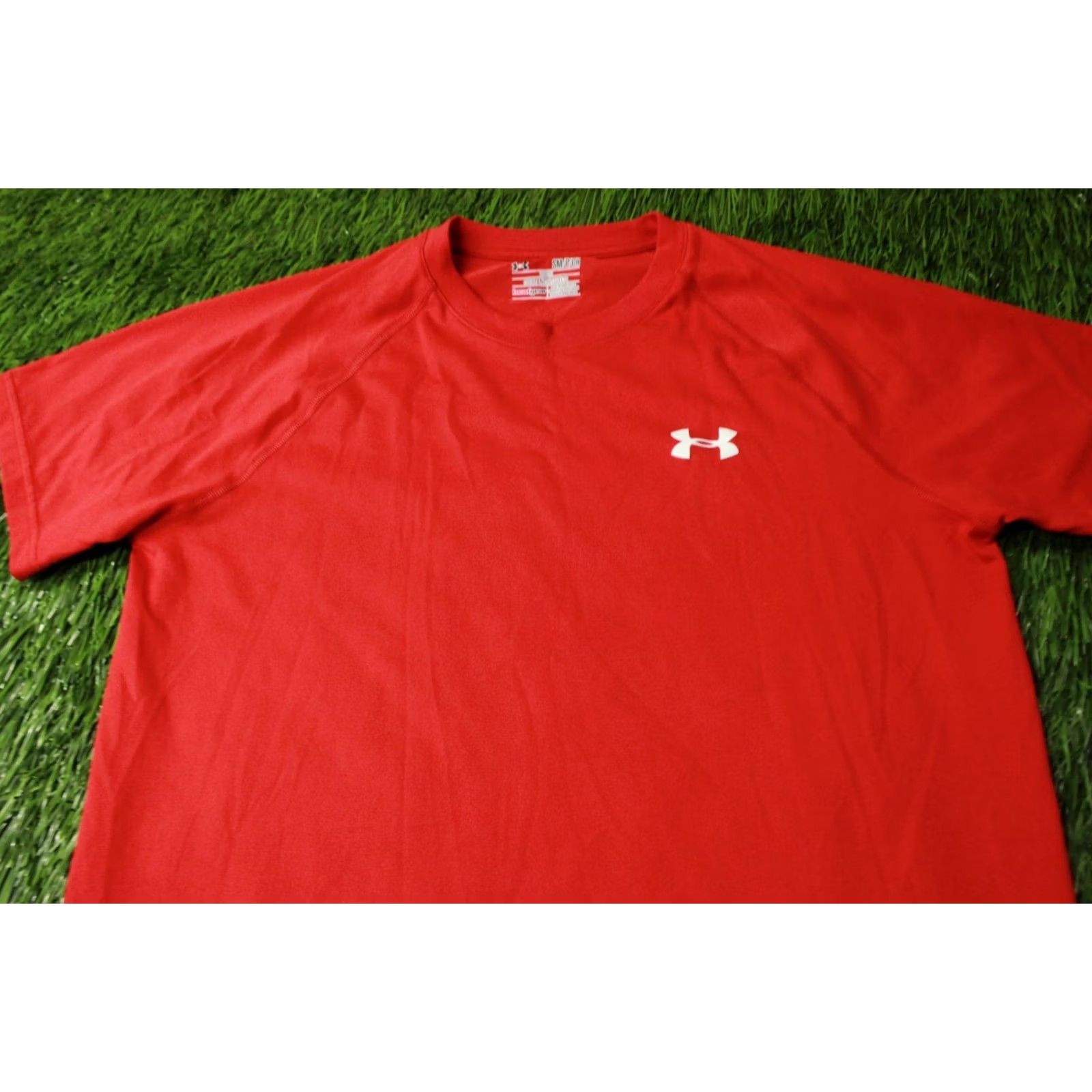 Under Armour UNDER ARMOUR HEATGEAR MEN T-Shirt JERSEY ORIGINAL SIZE S Red Short Sleeve Crew Neck 66 cm 52 cm Logo Print CrossFit Base Layers Fitness Summer Size US S / EU 44-46 / 1 - 2 Thumbnail