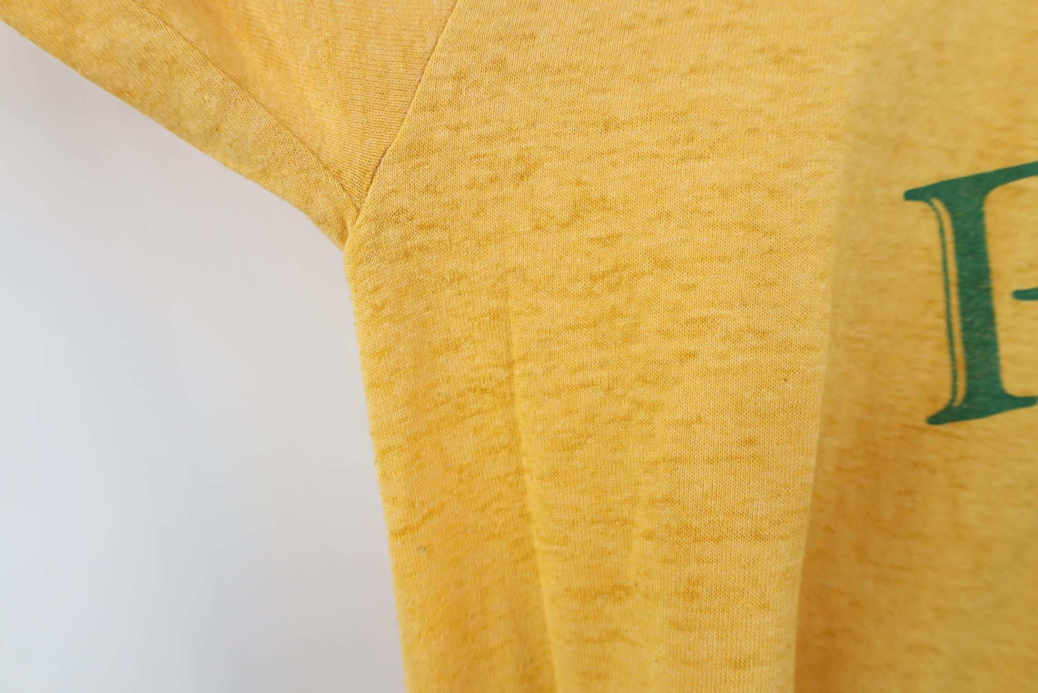 Vintage Vintage 70s 80s Riunite D'Oro Pure Gold Wine T-Shirt USA Size US XL / EU 56 / 4 - 9 Thumbnail