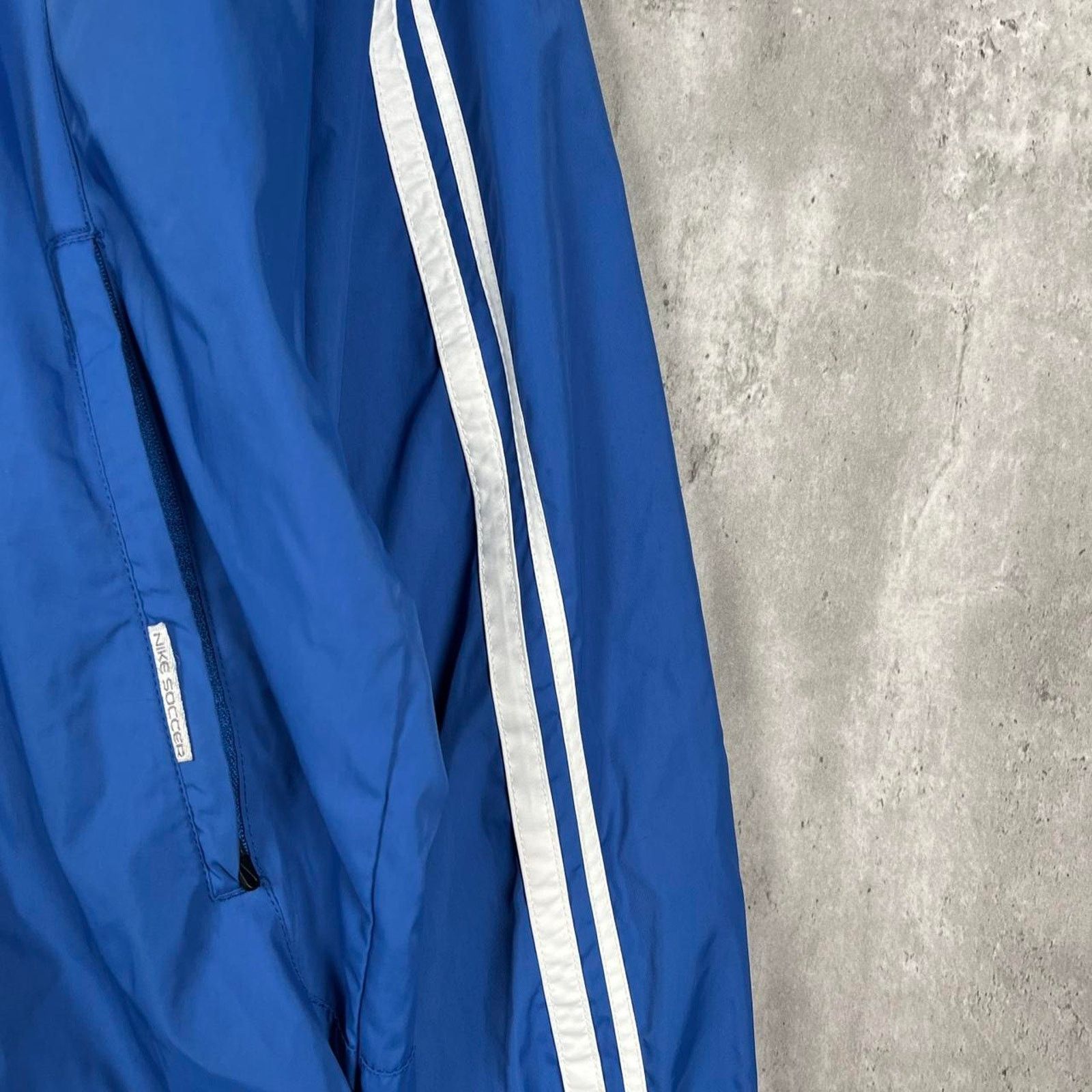 Nike × Nike ACG × Vintage Vintage Y2K Nike Silver Tag Windbreaker Jacket Size US L / EU 52-54 / 3 - 4 Thumbnail